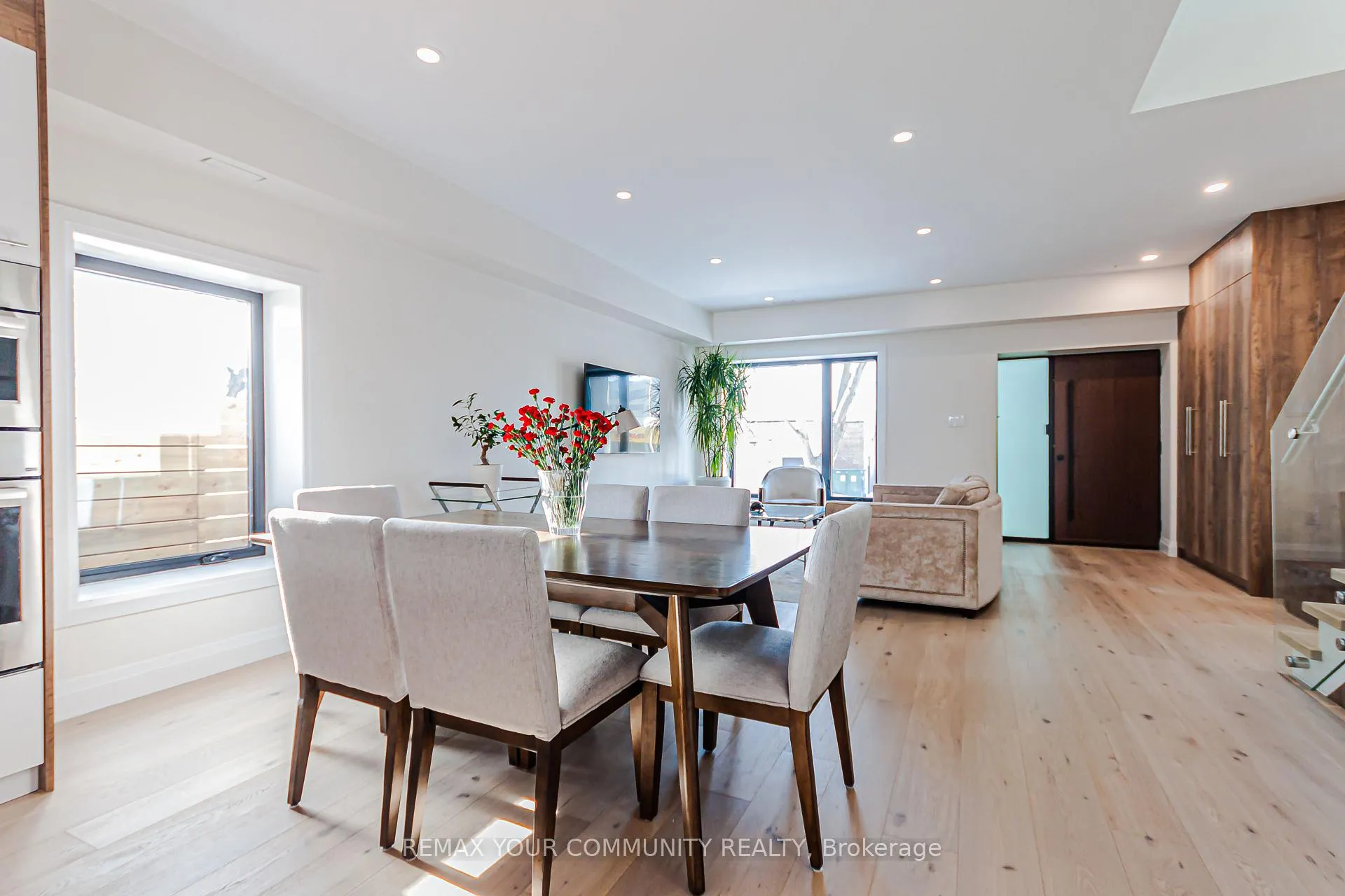Photo 7 of 89 Gainsborough Road, Toronto, Woodbine Corridor — HOMEH