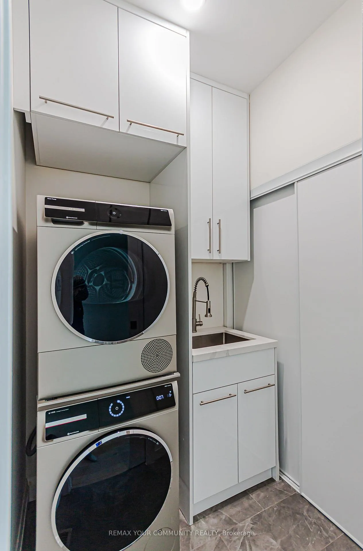 Photo 21 of 89 Gainsborough Road, Toronto, Woodbine Corridor — HOMEH