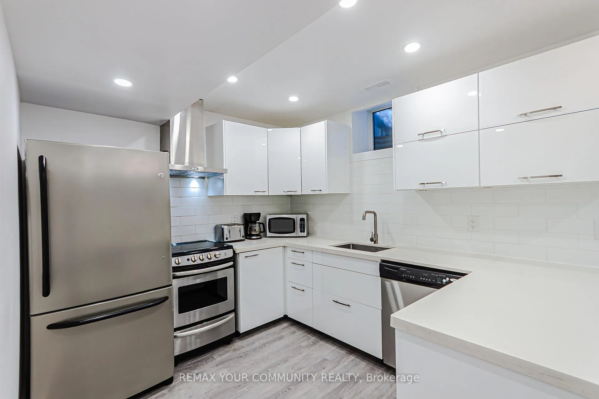 Photo 31 of 89 Gainsborough Road, Toronto, Woodbine Corridor — HOMEH