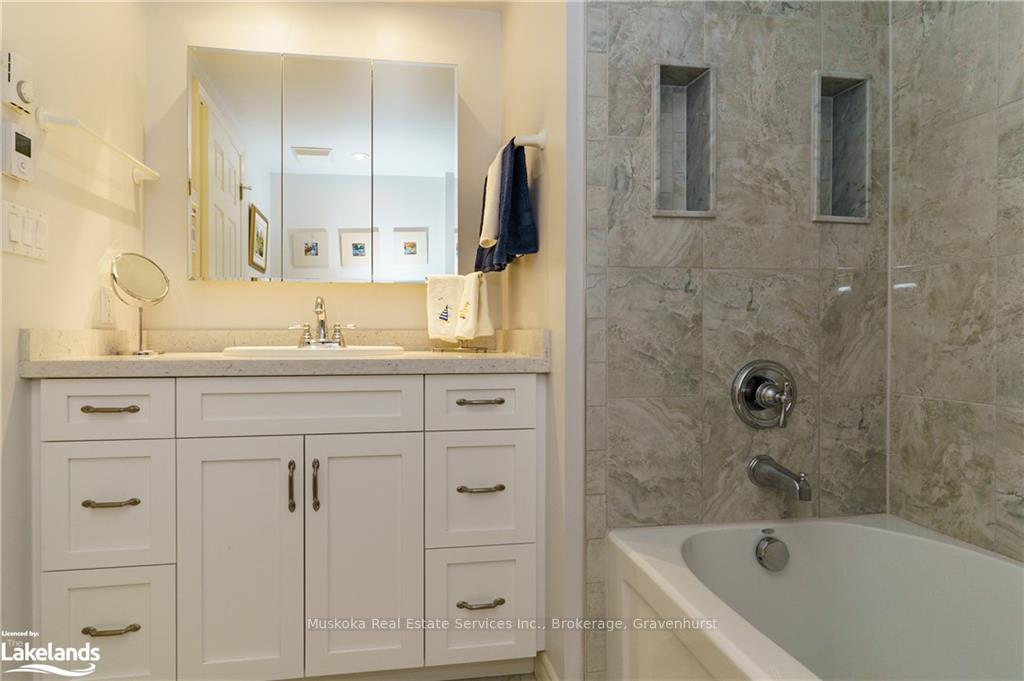 Photo 16 of Unit 2, 135 Abbey Lane, Gravenhurst, Muskoka (S) — HOMEH