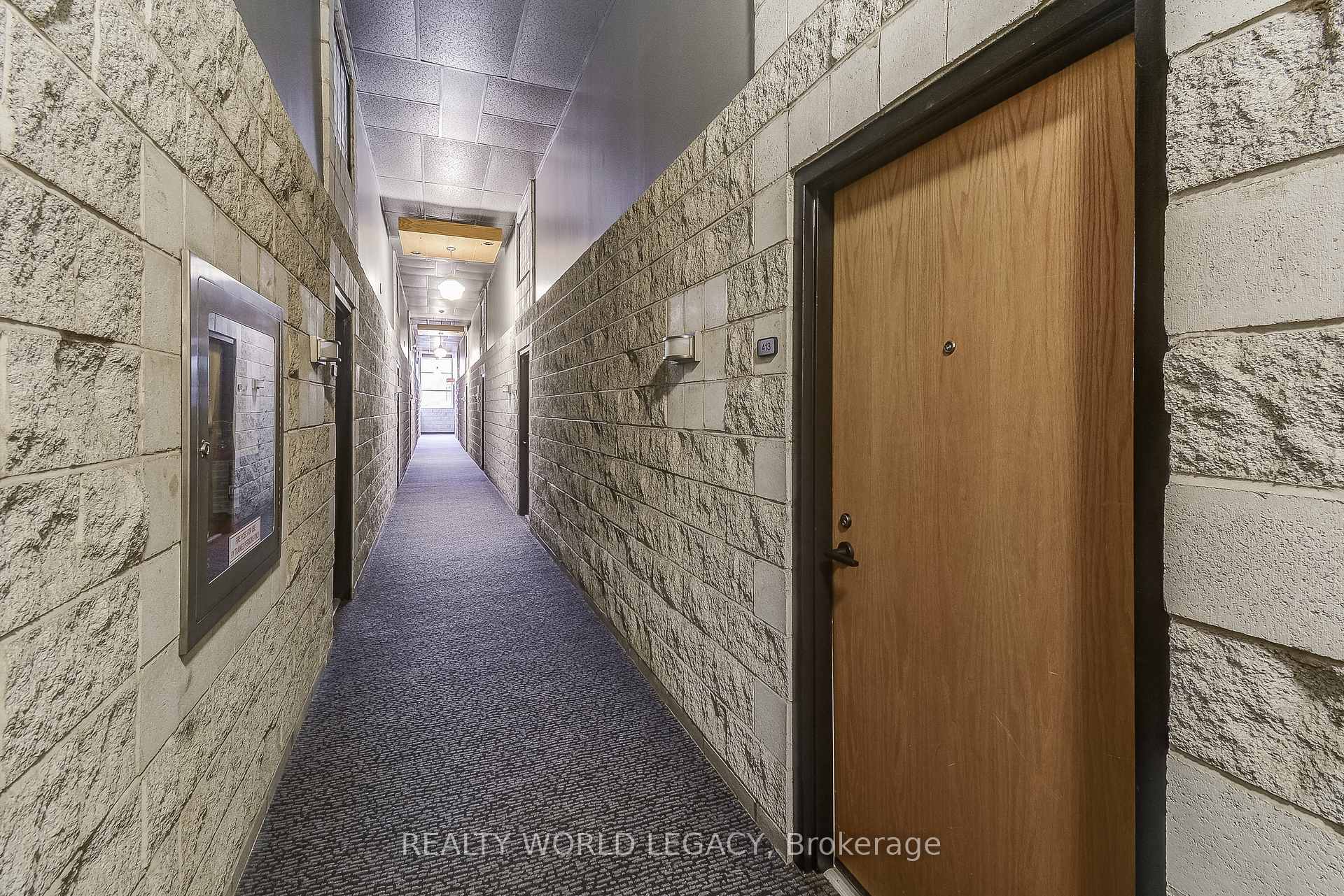 Photo 6 of Unit 413, 50 Main Street, Hamilton, Dundas — HOMEH