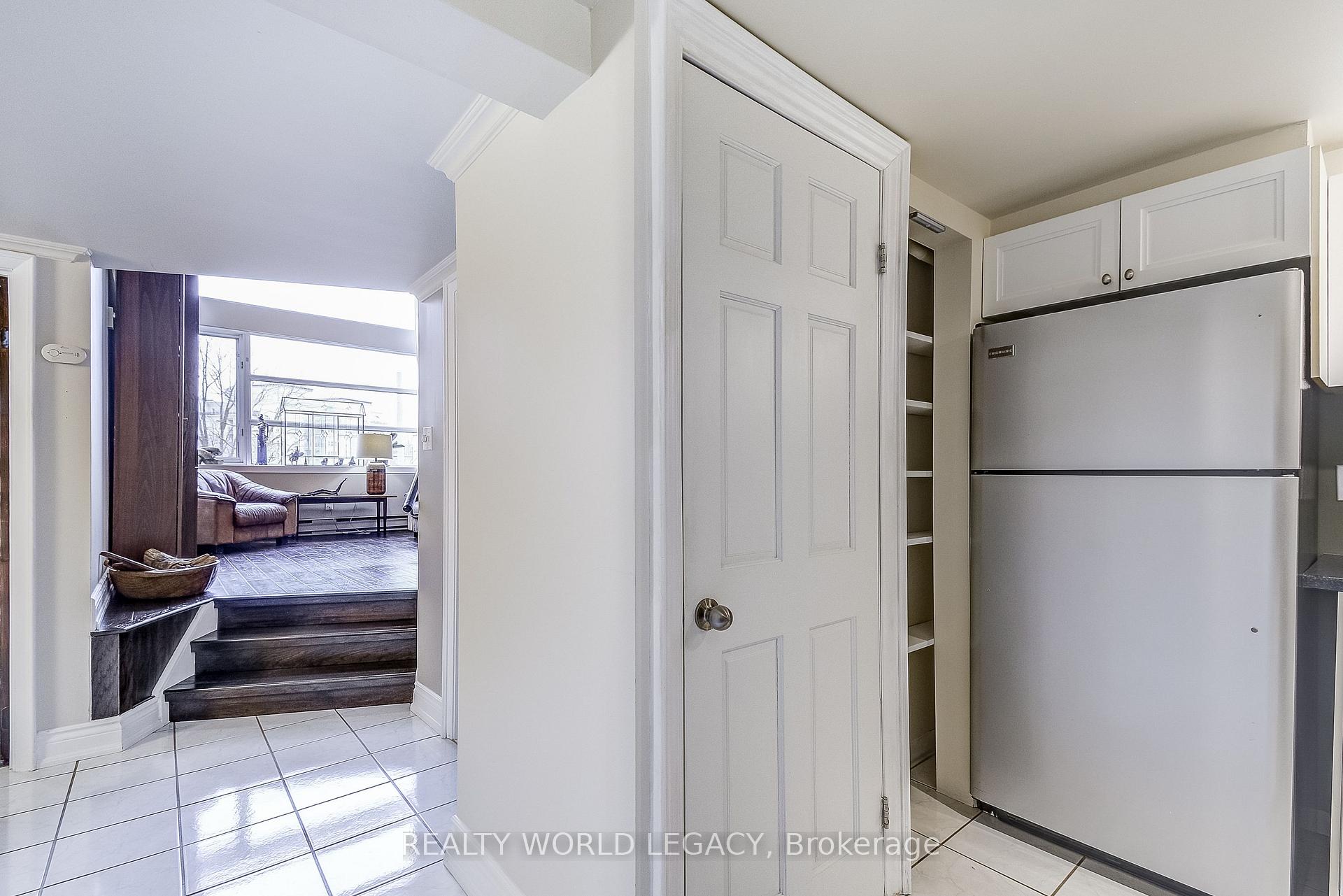 Photo 8 of Unit 413, 50 Main Street, Hamilton, Dundas — HOMEH