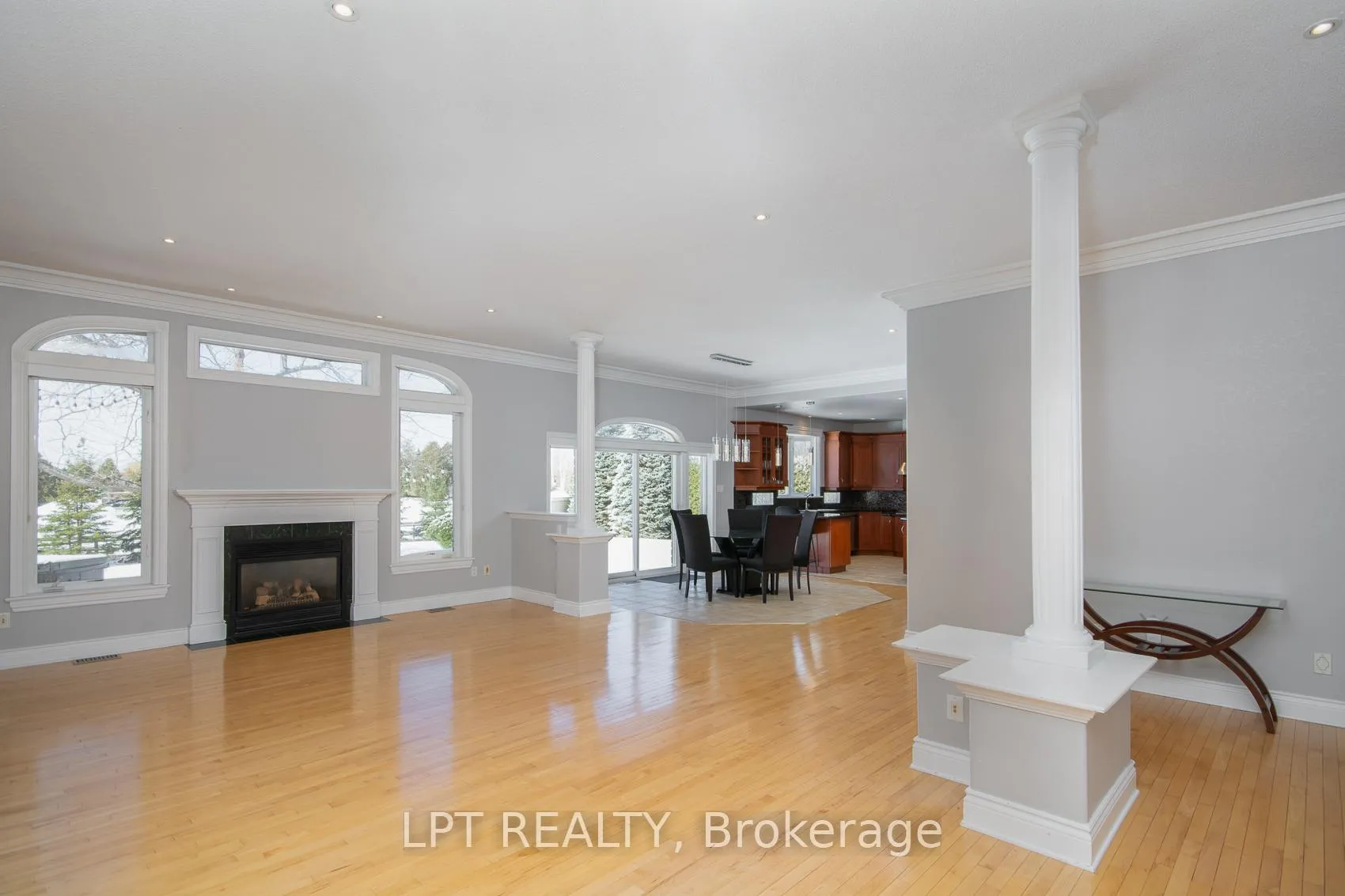 Photo 11 of 1496 Stableview Way, Ottawa, Greely — HOMEH