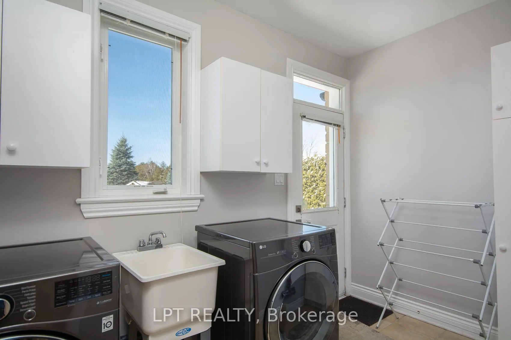Photo 26 of 1496 Stableview Way, Ottawa, Greely — HOMEH