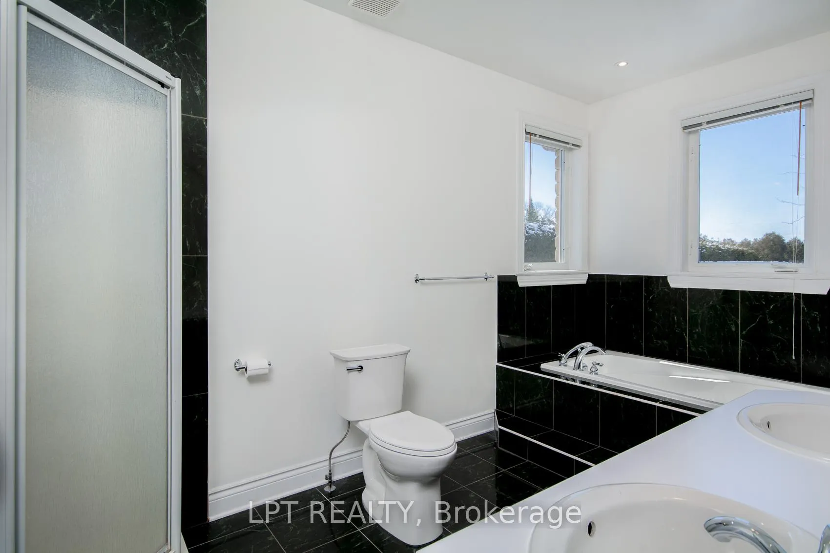 Photo 30 of 1496 Stableview Way, Ottawa, Greely — HOMEH
