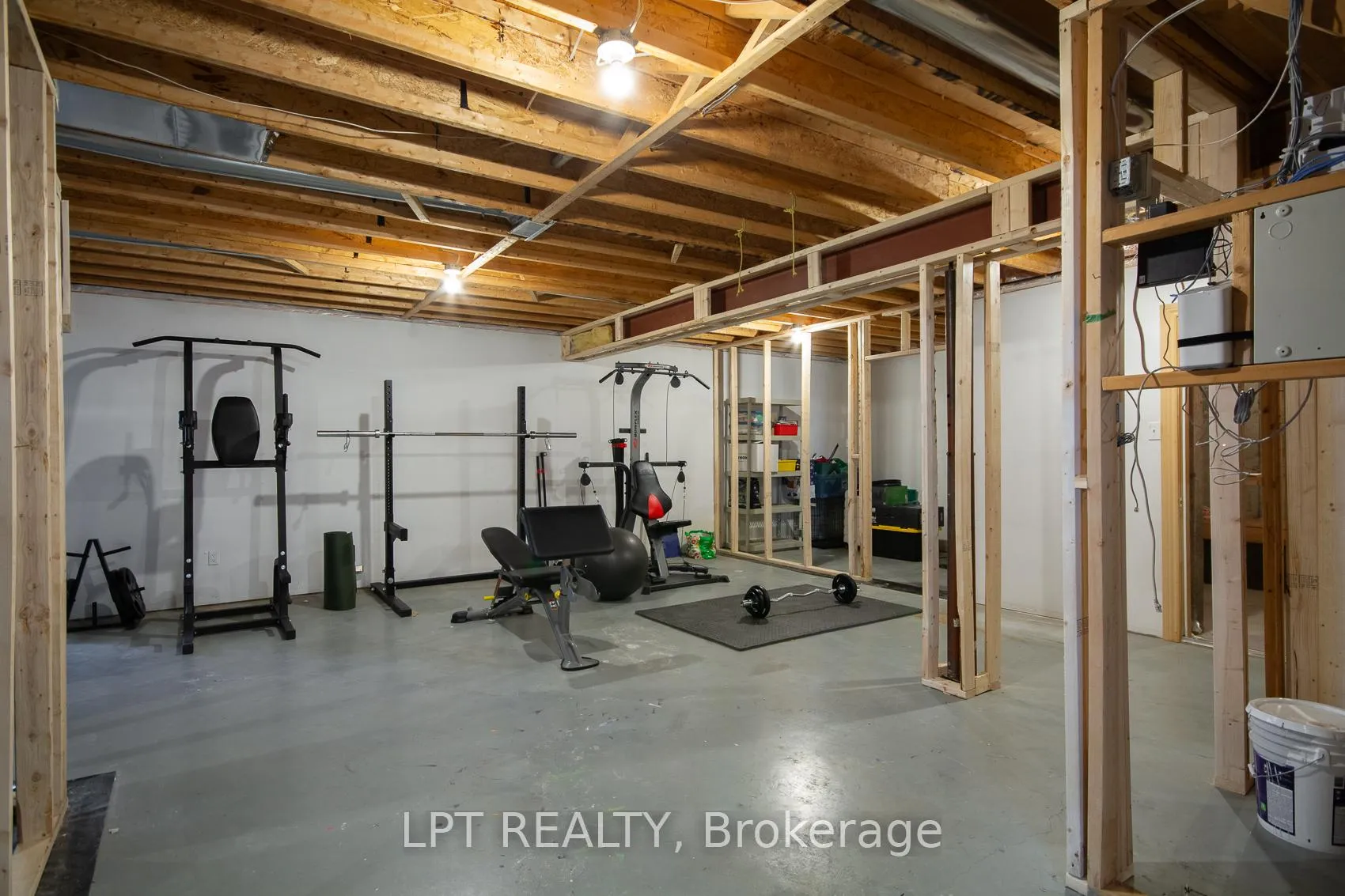 Photo 40 of 1496 Stableview Way, Ottawa, Greely — HOMEH