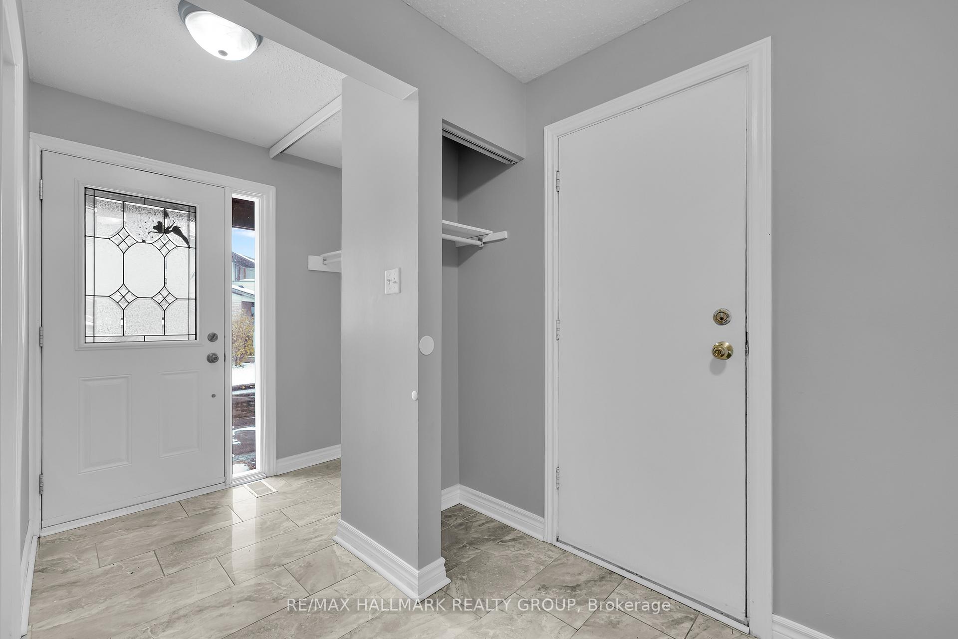 Photo 2 of Unit 68, 3205 Uplands Drive, Ottawa, Hunt Club Woods — HOMEH