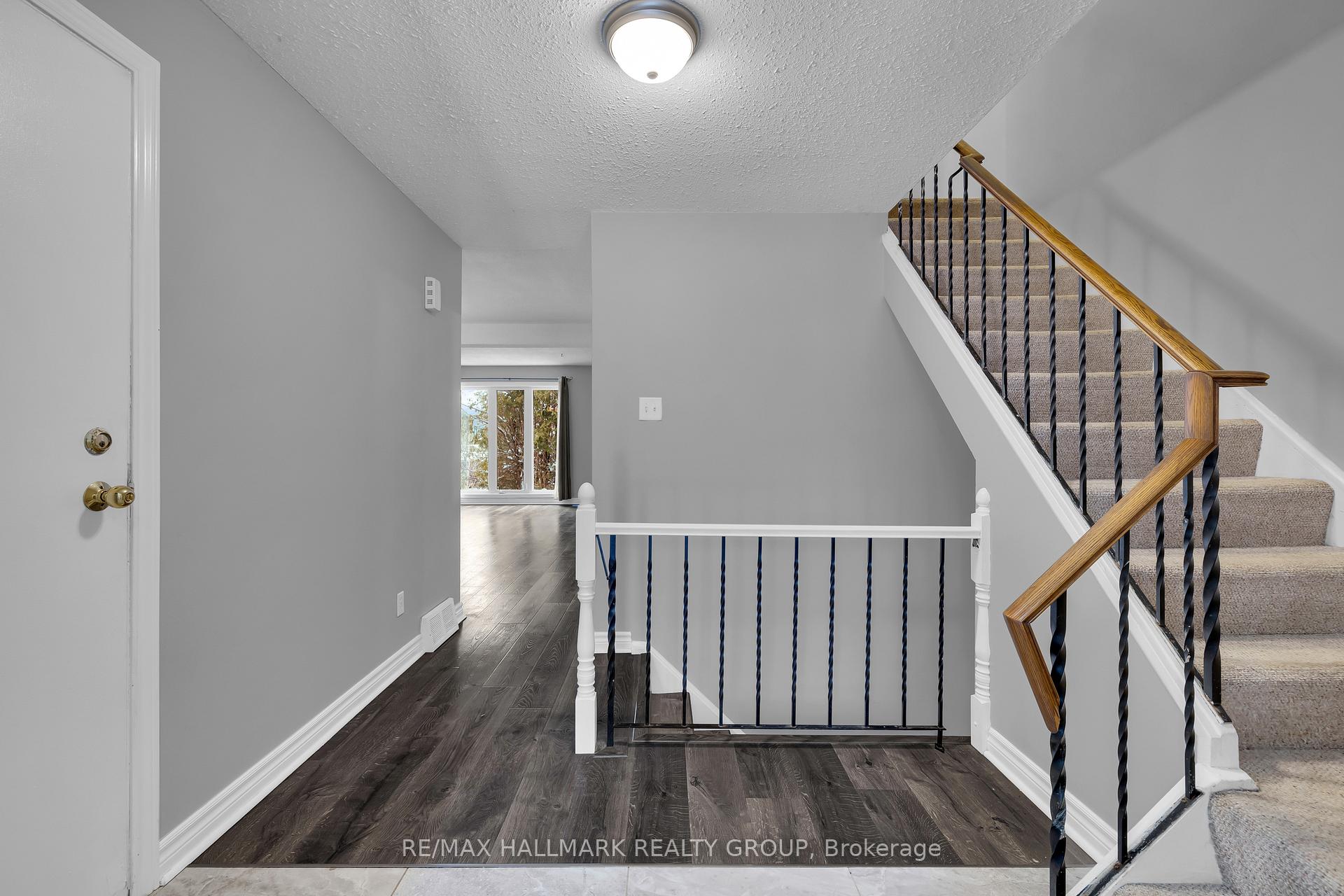 Photo 3 of Unit 68, 3205 Uplands Drive, Ottawa, Hunt Club Woods — HOMEH