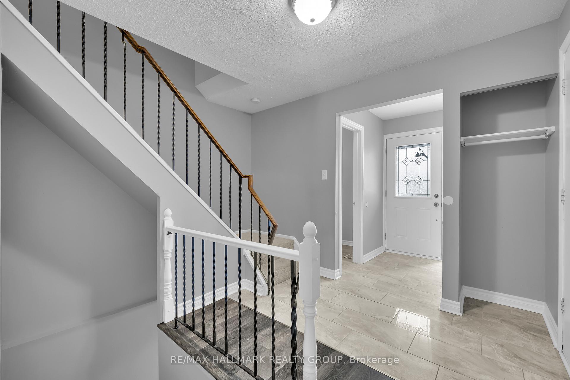 Photo 5 of Unit 68, 3205 Uplands Drive, Ottawa, Hunt Club Woods — HOMEH