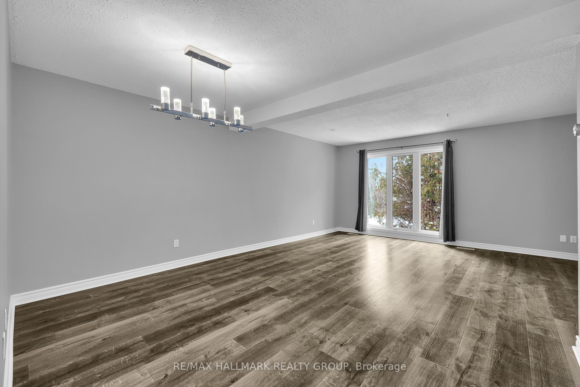 Photo 6 of Unit 68, 3205 Uplands Drive, Ottawa, Hunt Club Woods — HOMEH