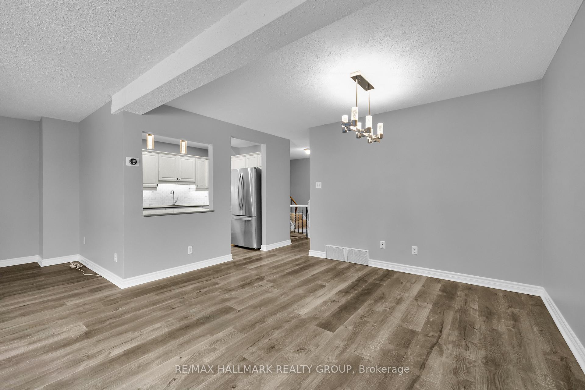 Photo 11 of Unit 68, 3205 Uplands Drive, Ottawa, Hunt Club Woods — HOMEH