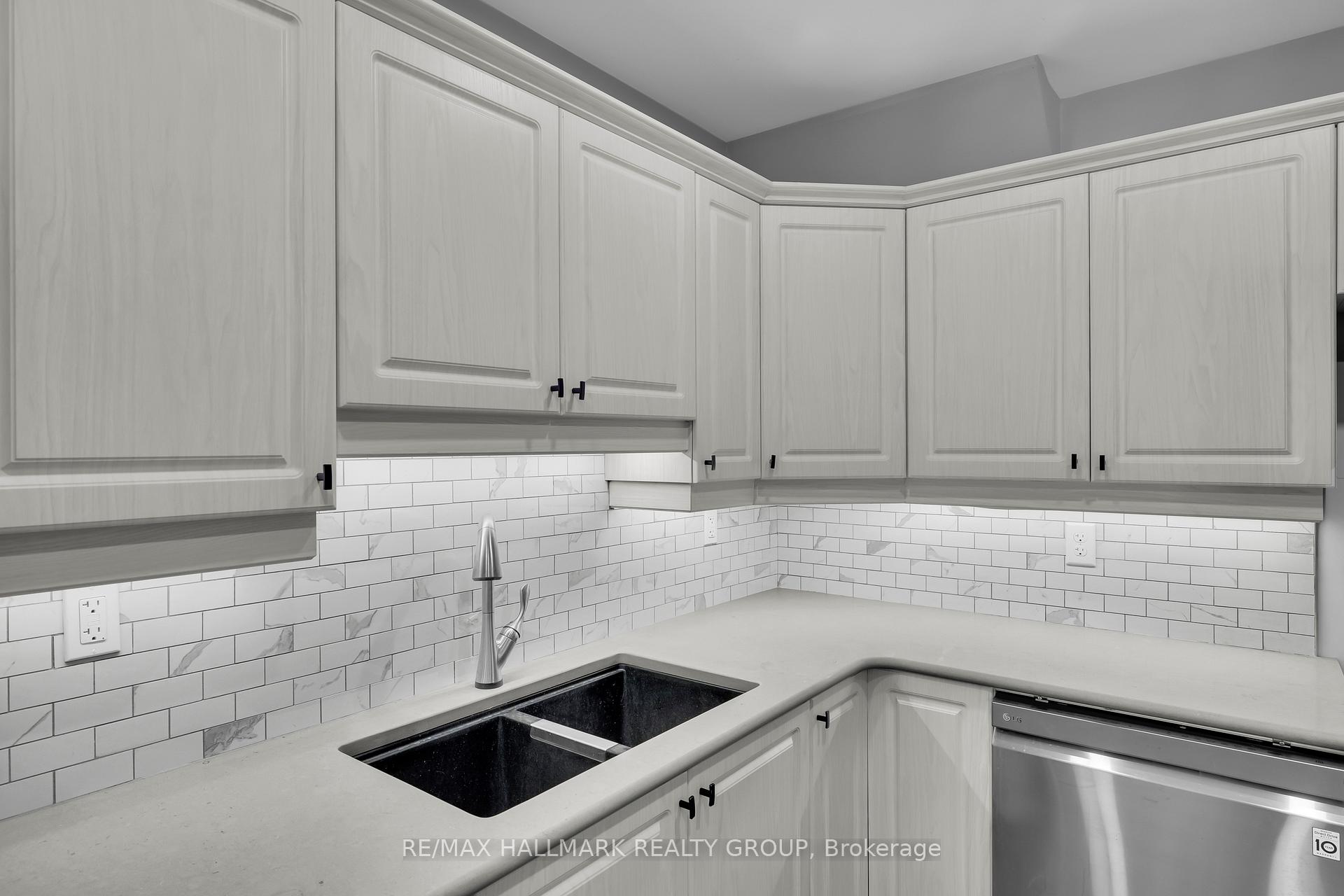 Photo 23 of Unit 68, 3205 Uplands Drive, Ottawa, Hunt Club Woods — HOMEH