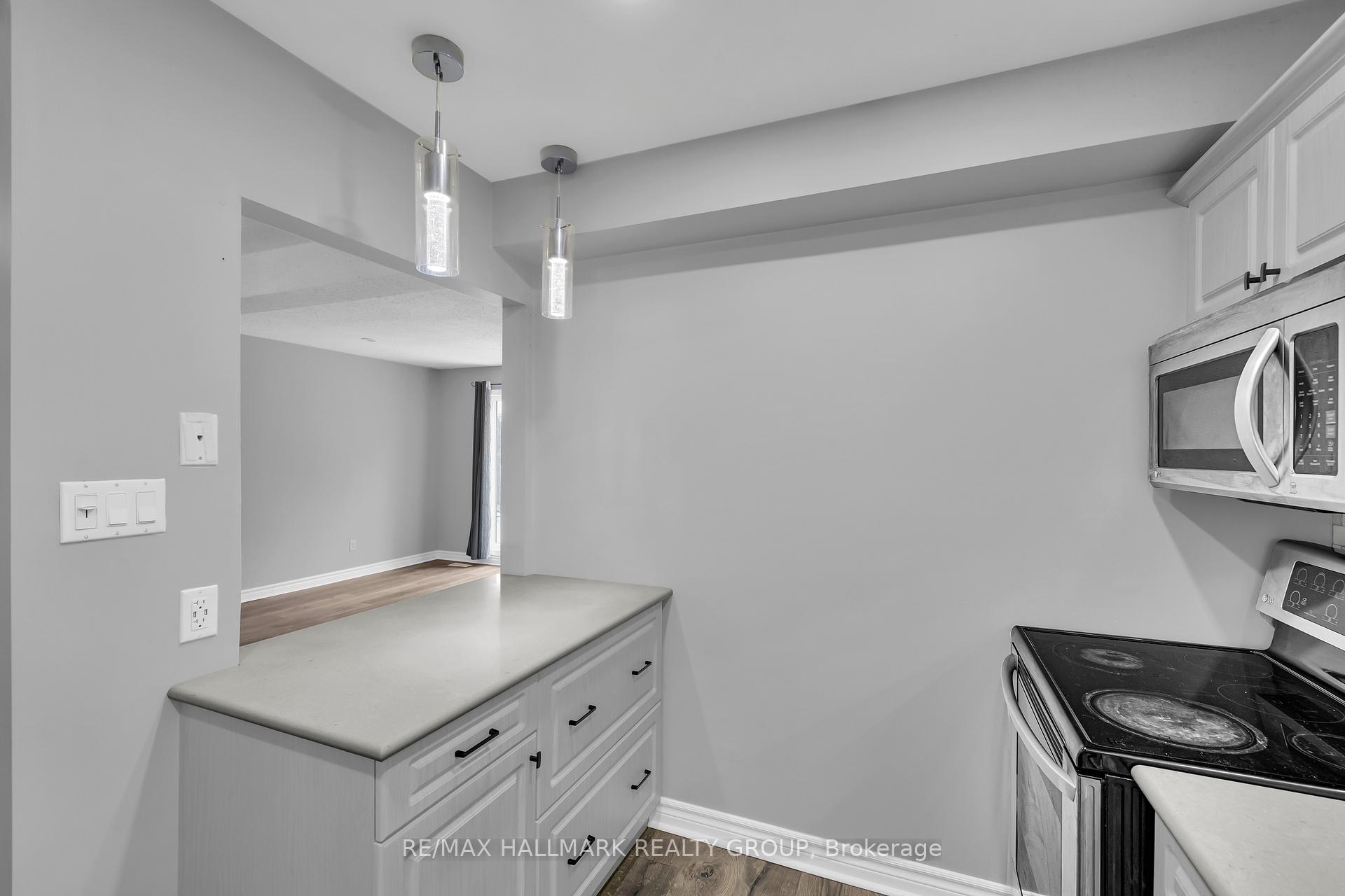 Photo 25 of Unit 68, 3205 Uplands Drive, Ottawa, Hunt Club Woods — HOMEH