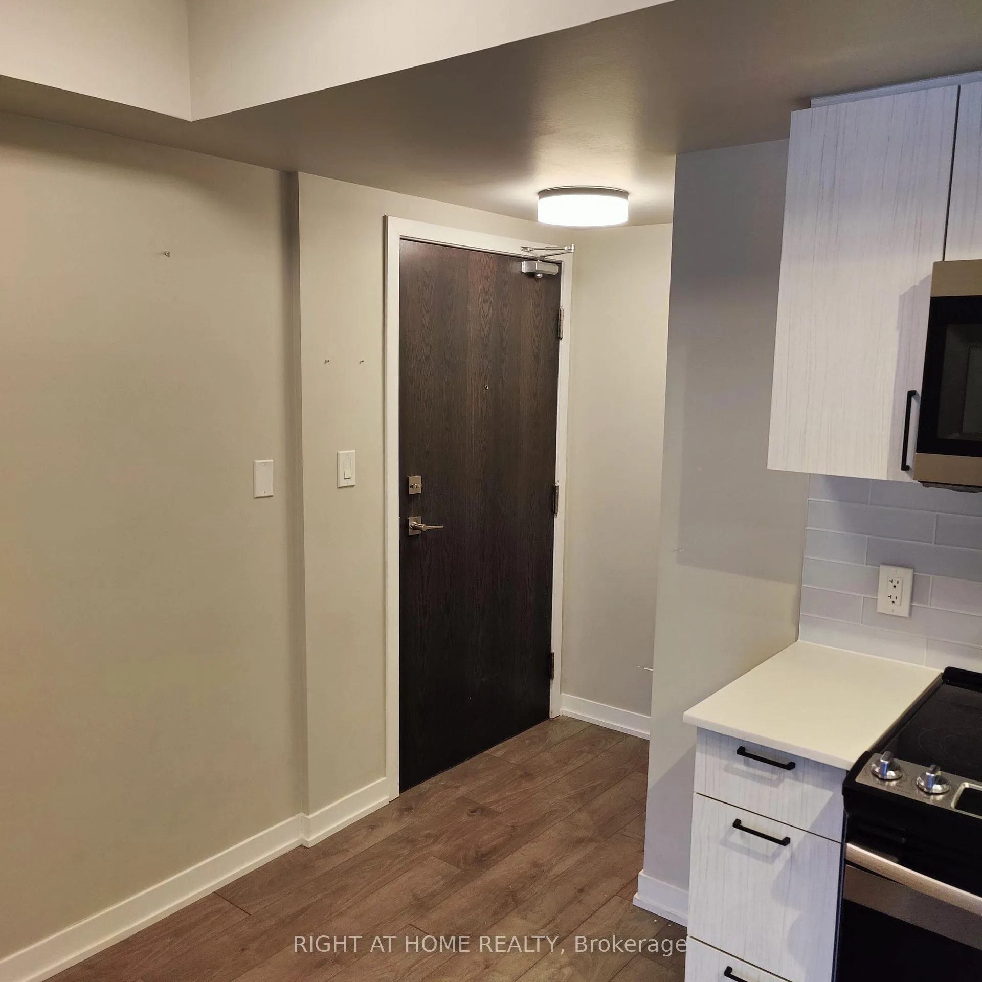 Photo 2 of Unit 207, 1401 O'Connor Drive, Toronto, O'Connor-Parkview — HOMEH