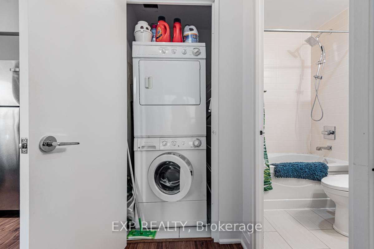 Photo 9 of Unit 502, 83 Redpath Avenue, Toronto, Mount Pleasant West — HOMEH