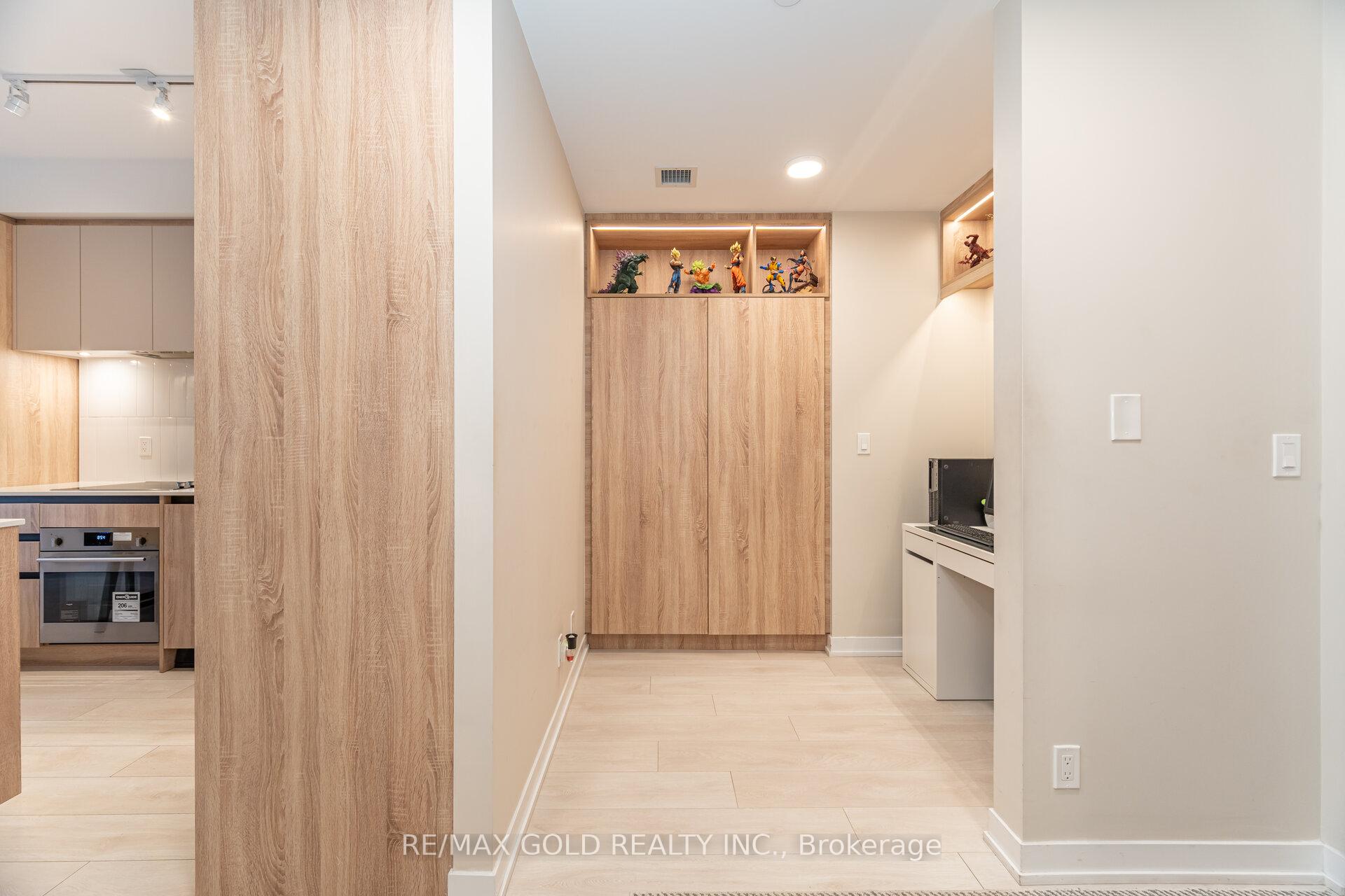 Photo 6 of Unit B-1307, 7950 Bathurst Street, Vaughan, Beverley Glen — HOMEH