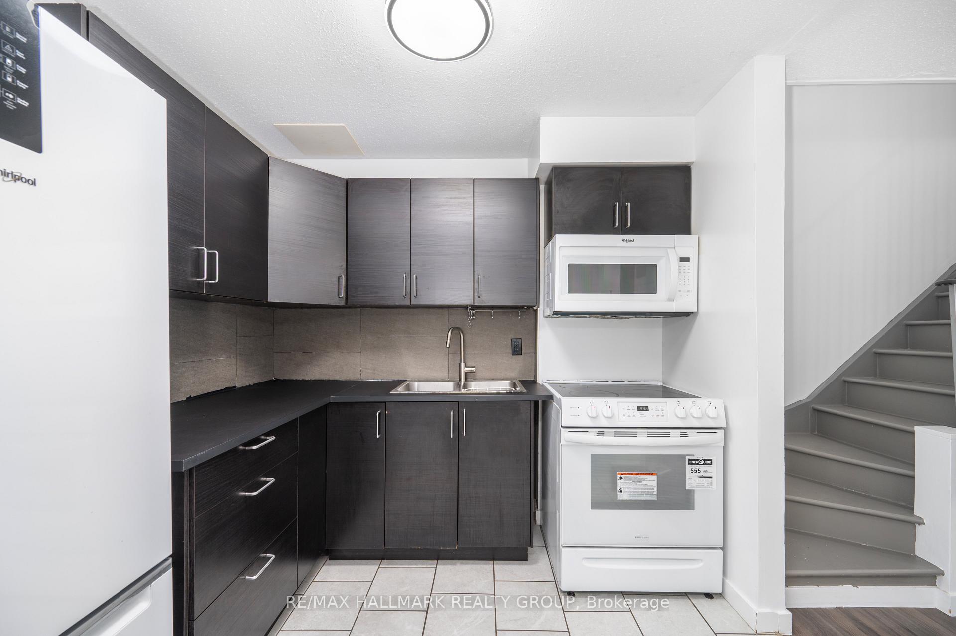 Photo 12 of Unit M, 15 Banner Road, Ottawa, Sheahan Estates/Trend Village — HOMEH