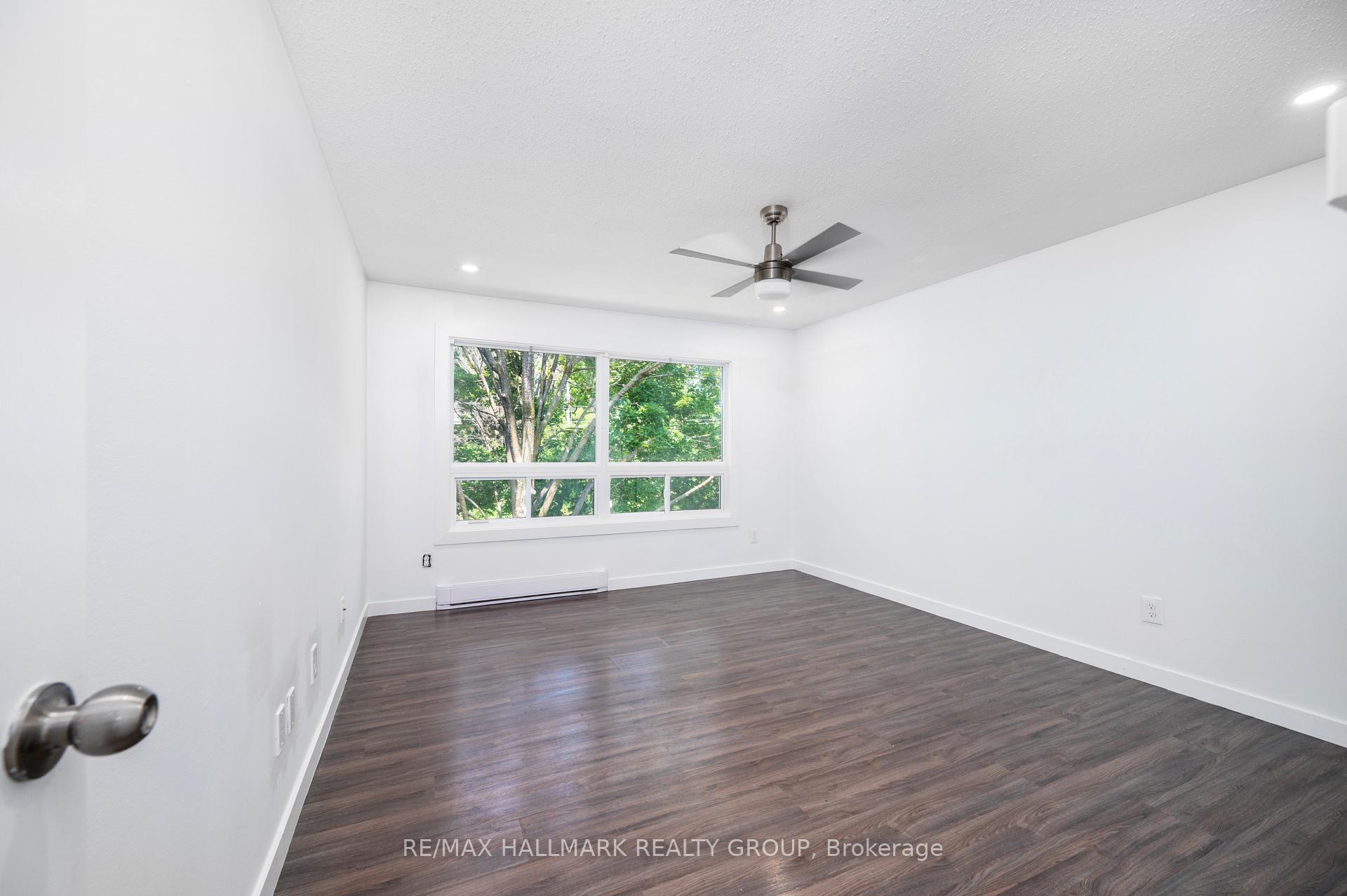 Photo 17 of Unit M, 15 Banner Road, Ottawa, Sheahan Estates/Trend Village — HOMEH