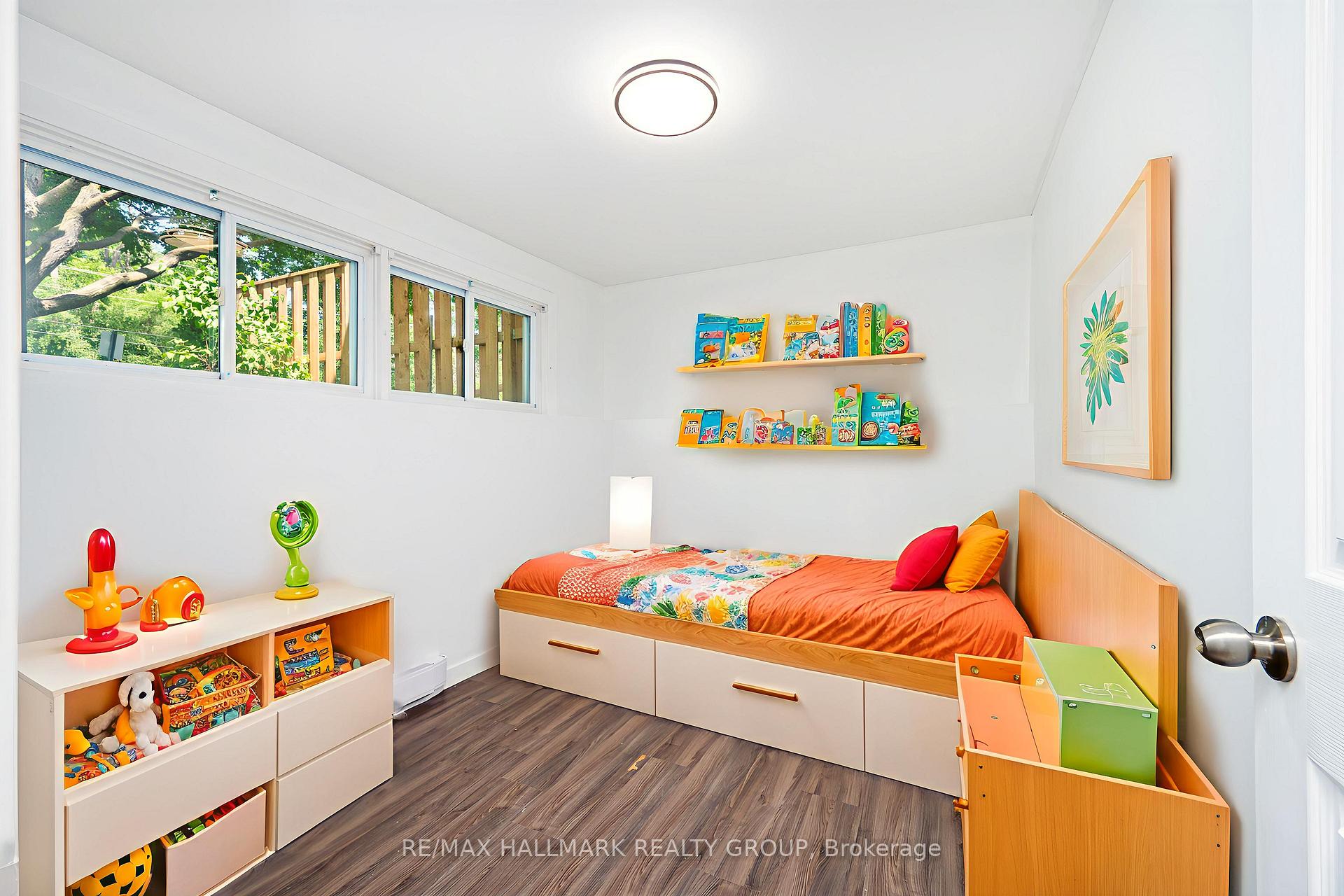 Photo 23 of Unit M, 15 Banner Road, Ottawa, Sheahan Estates/Trend Village — HOMEH