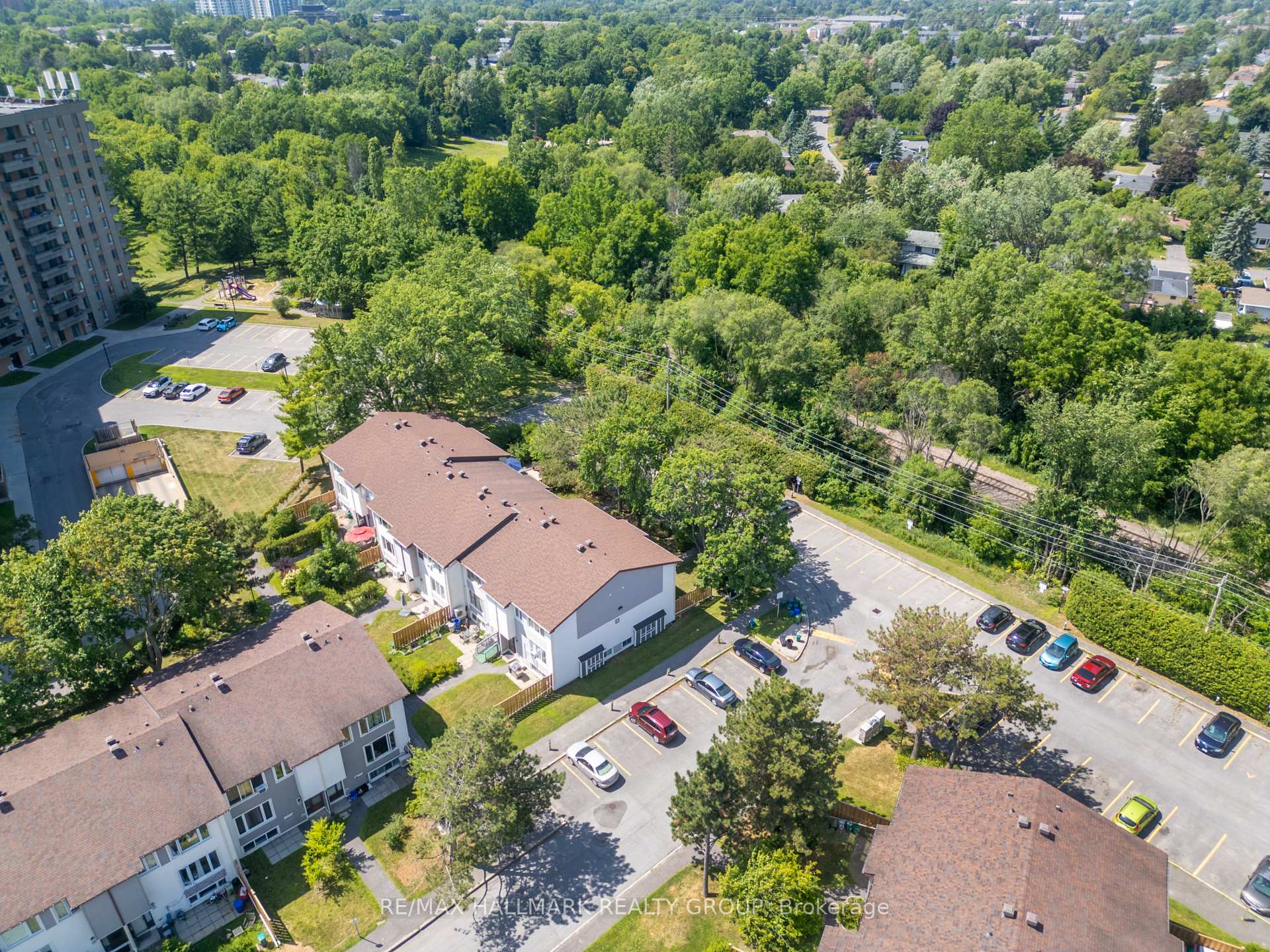 Photo 32 of Unit M, 15 Banner Road, Ottawa, Sheahan Estates/Trend Village — HOMEH