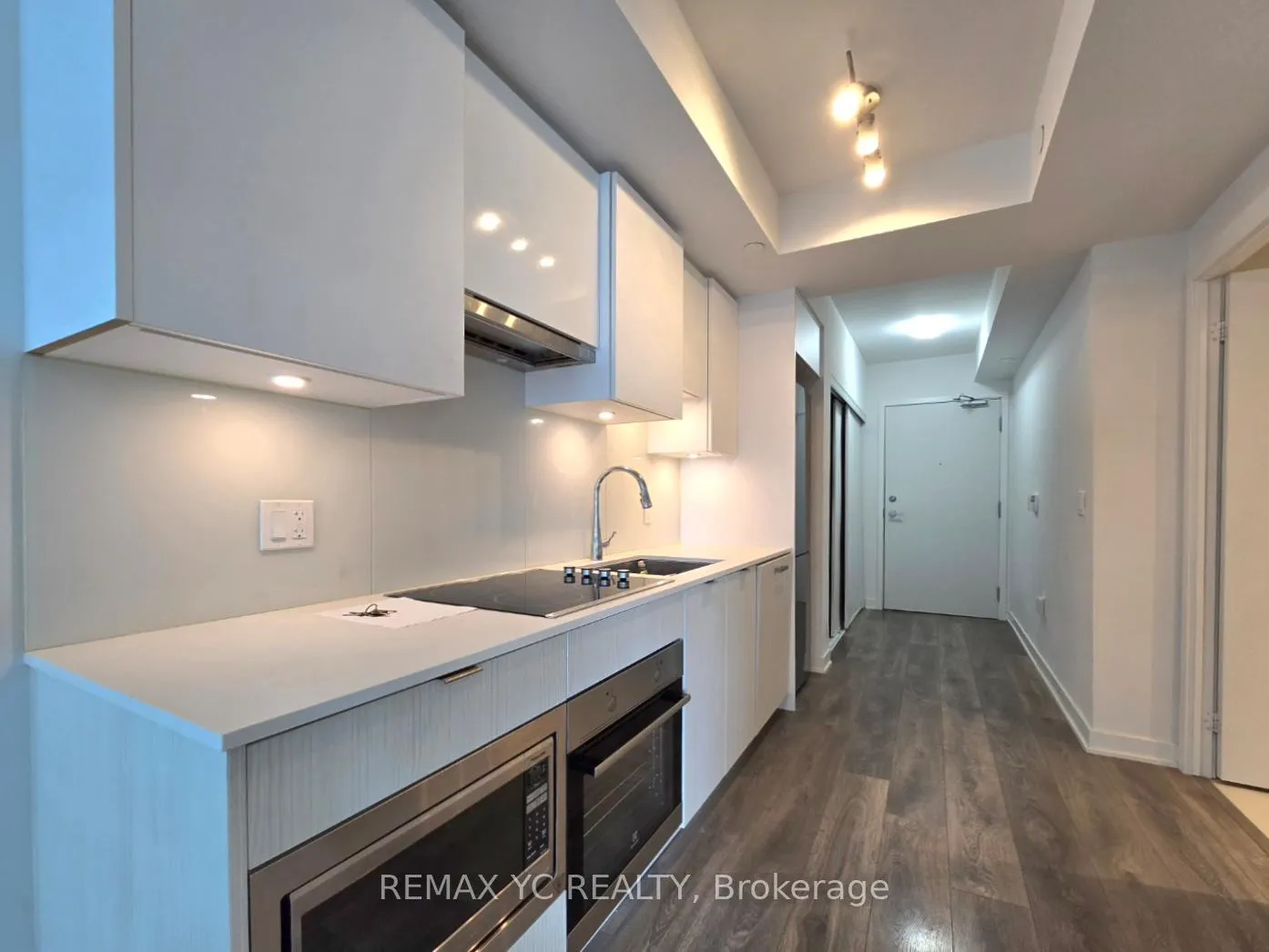 Photo 5 of Unit 3015, 195 Redpath Avenue, Toronto, Mount Pleasant West — HOMEH