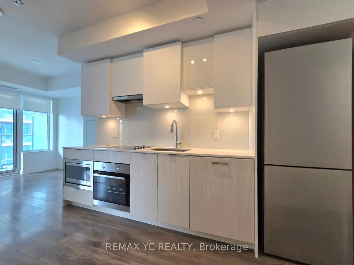 Photo 6 of Unit 3015, 195 Redpath Avenue, Toronto, Mount Pleasant West — HOMEH
