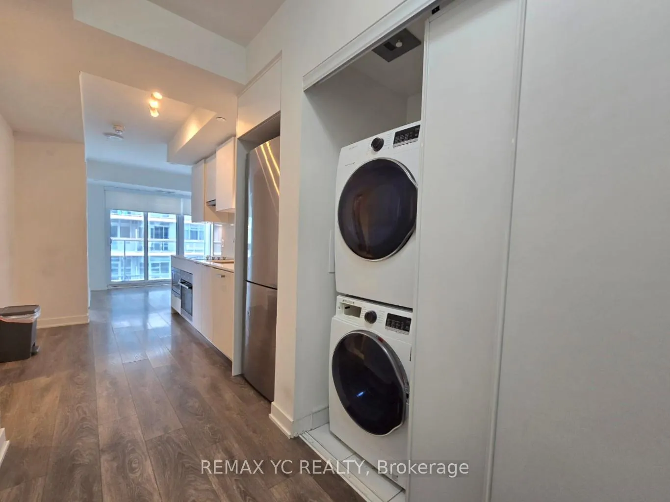 Photo 7 of Unit 3015, 195 Redpath Avenue, Toronto, Mount Pleasant West — HOMEH