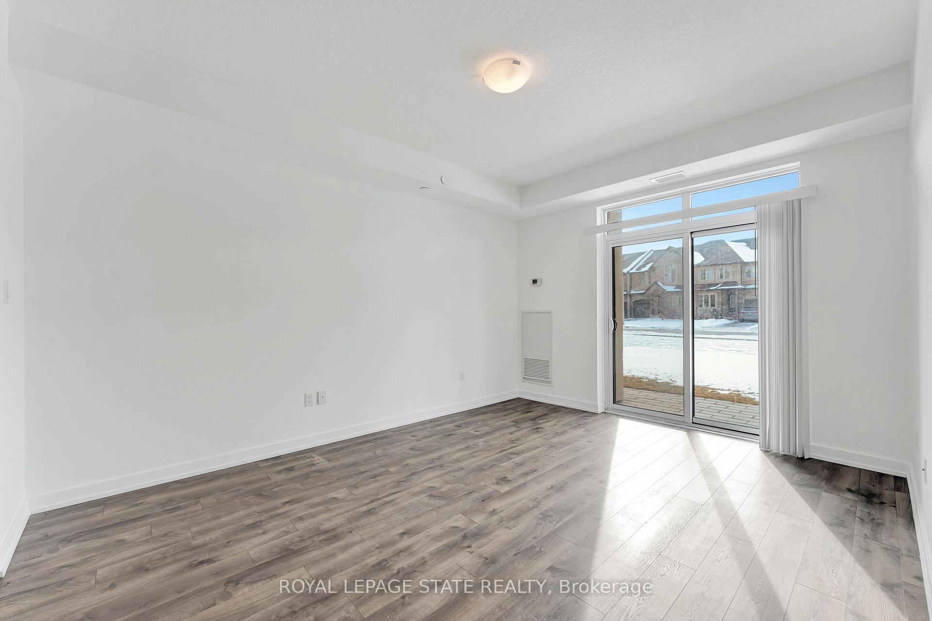 Photo 5 of Unit 116, 101 Shoreview Place, Hamilton, Lakeshore — HOMEH