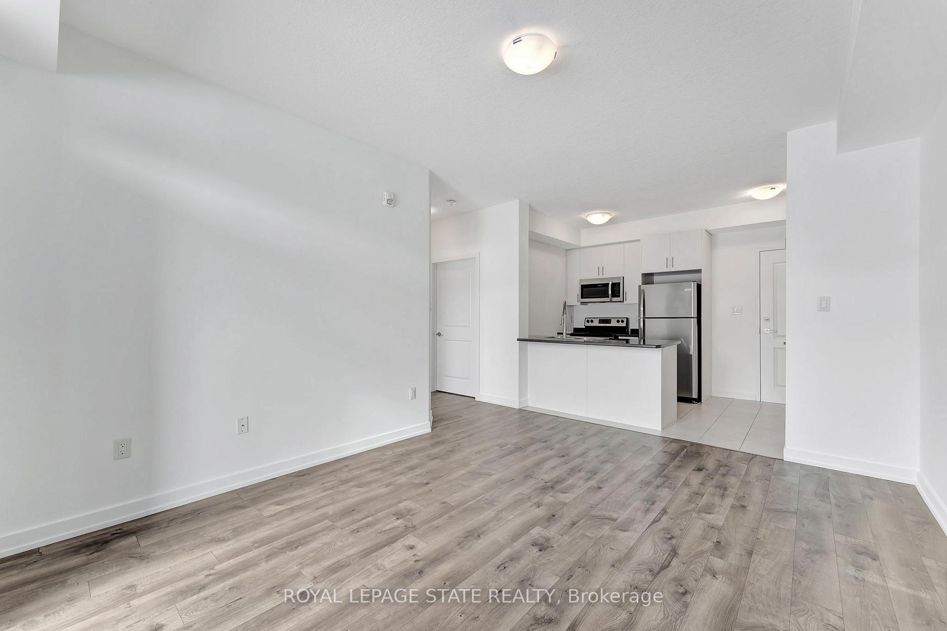 Photo 6 of Unit 116, 101 Shoreview Place, Hamilton, Lakeshore — HOMEH