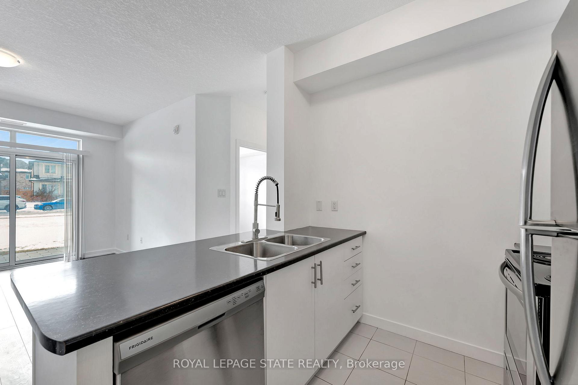 Photo 8 of Unit 116, 101 Shoreview Place, Hamilton, Lakeshore — HOMEH