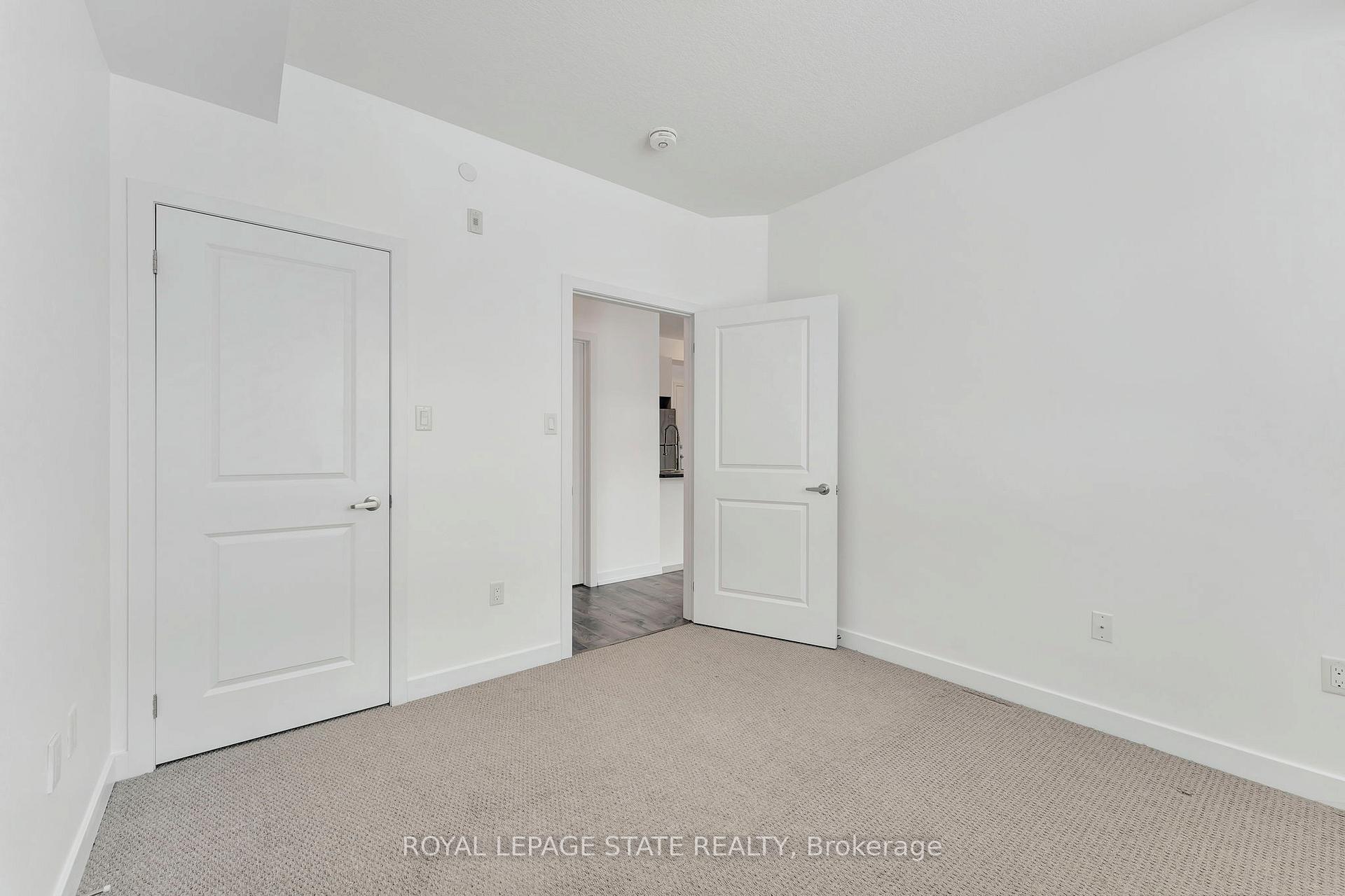 Photo 12 of Unit 116, 101 Shoreview Place, Hamilton, Lakeshore — HOMEH