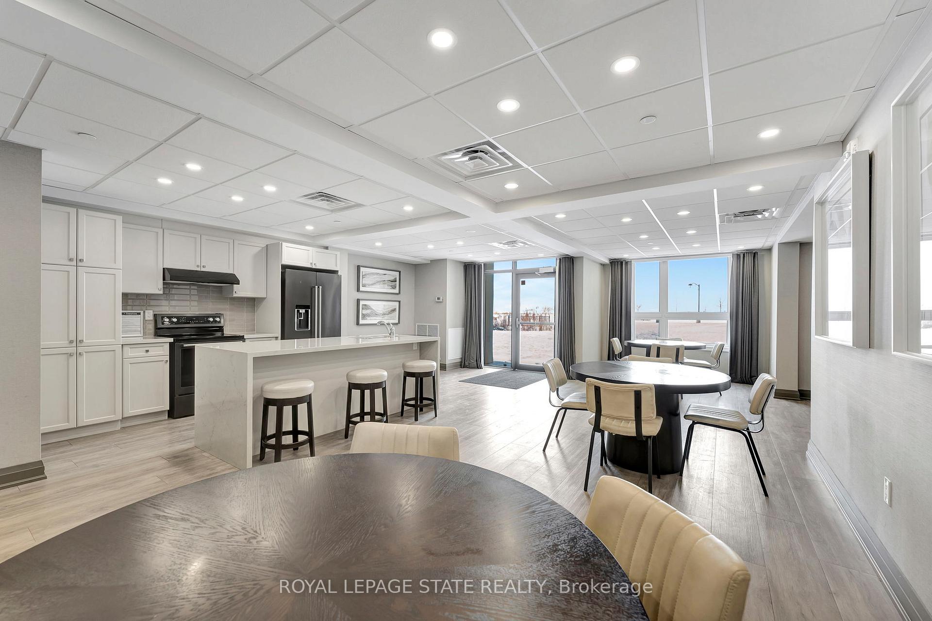 Photo 16 of Unit 116, 101 Shoreview Place, Hamilton, Lakeshore — HOMEH