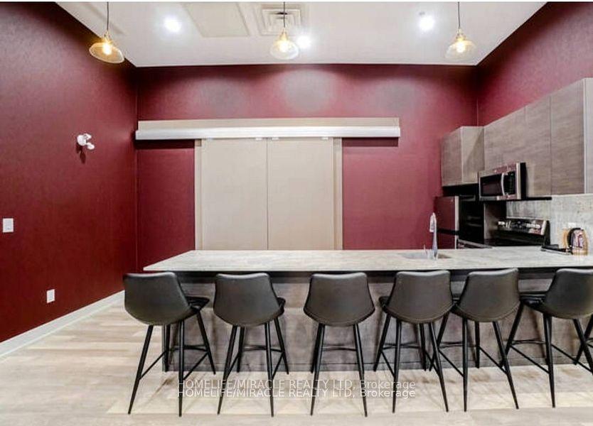 Photo 10 of Unit 802, 560 North service Road, Grimsby, Grimsby Beach — HOMEH