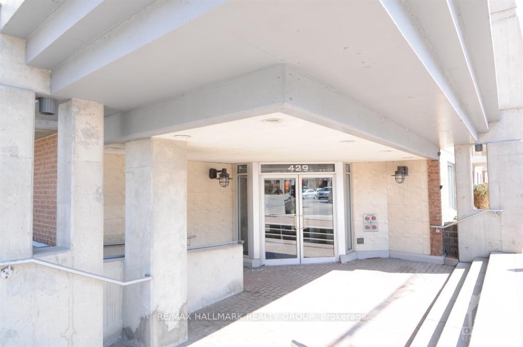 Photo 10 of Unit 408, 429 Somerset Street, Ottawa, Ottawa Centre — HOMEH
