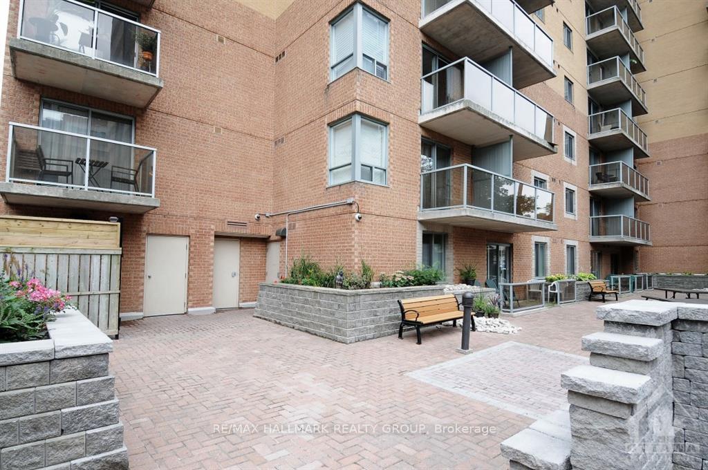 Photo 12 of Unit 408, 429 Somerset Street, Ottawa, Ottawa Centre — HOMEH