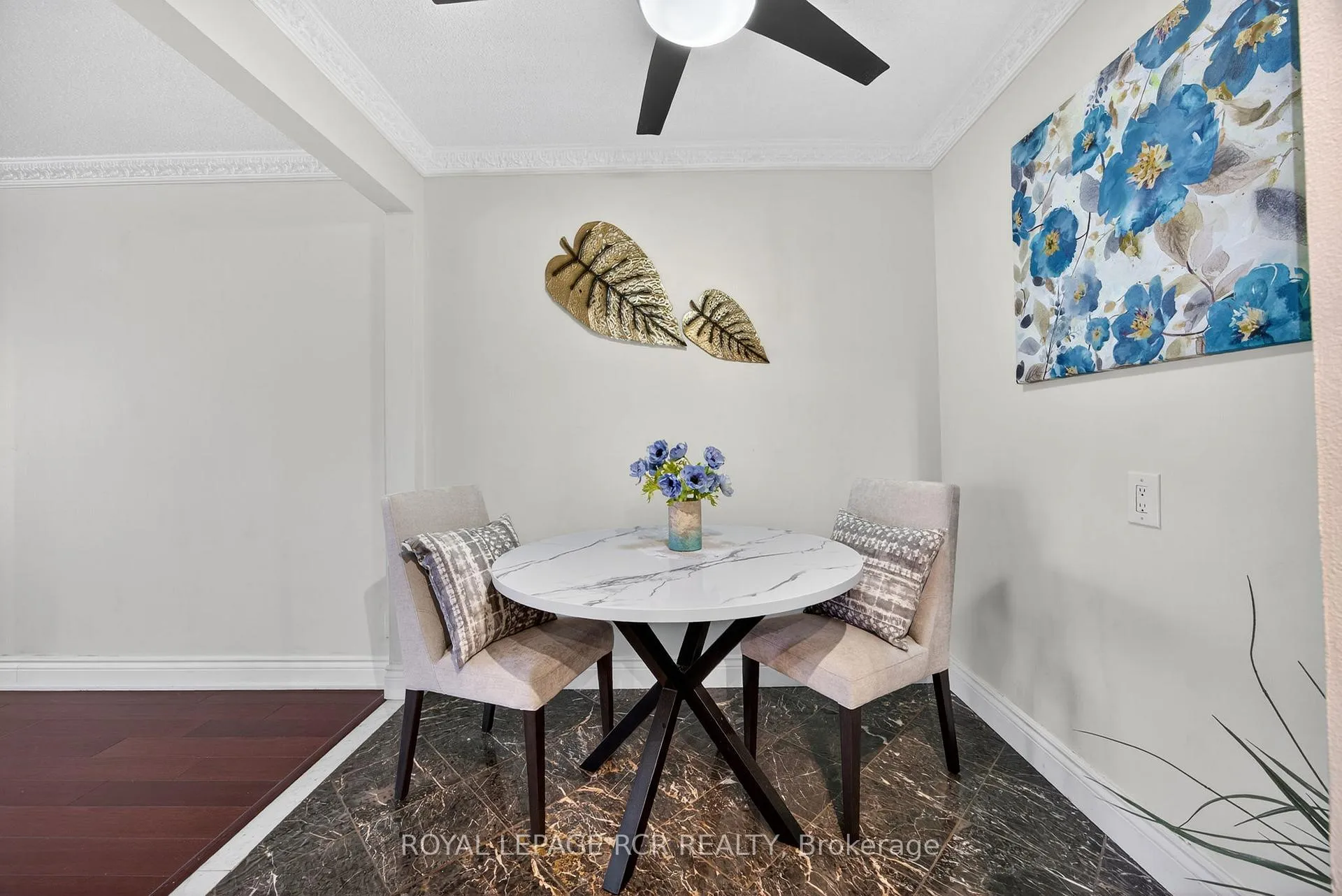 Photo 9 of Unit 905, 65 Ellen Street, Barrie, City Centre — HOMEH