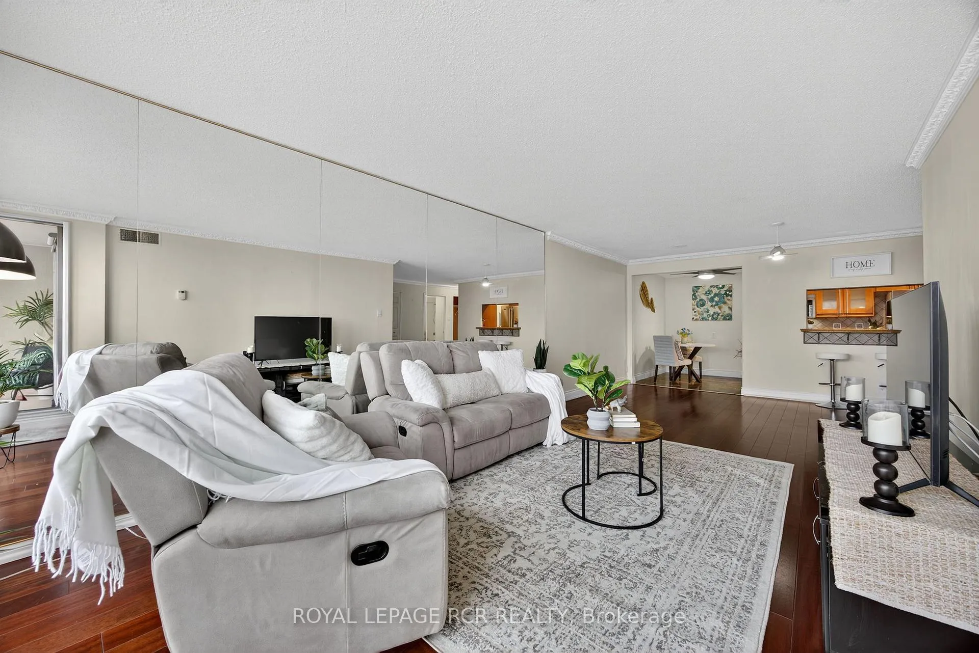 Photo 15 of Unit 905, 65 Ellen Street, Barrie, City Centre — HOMEH