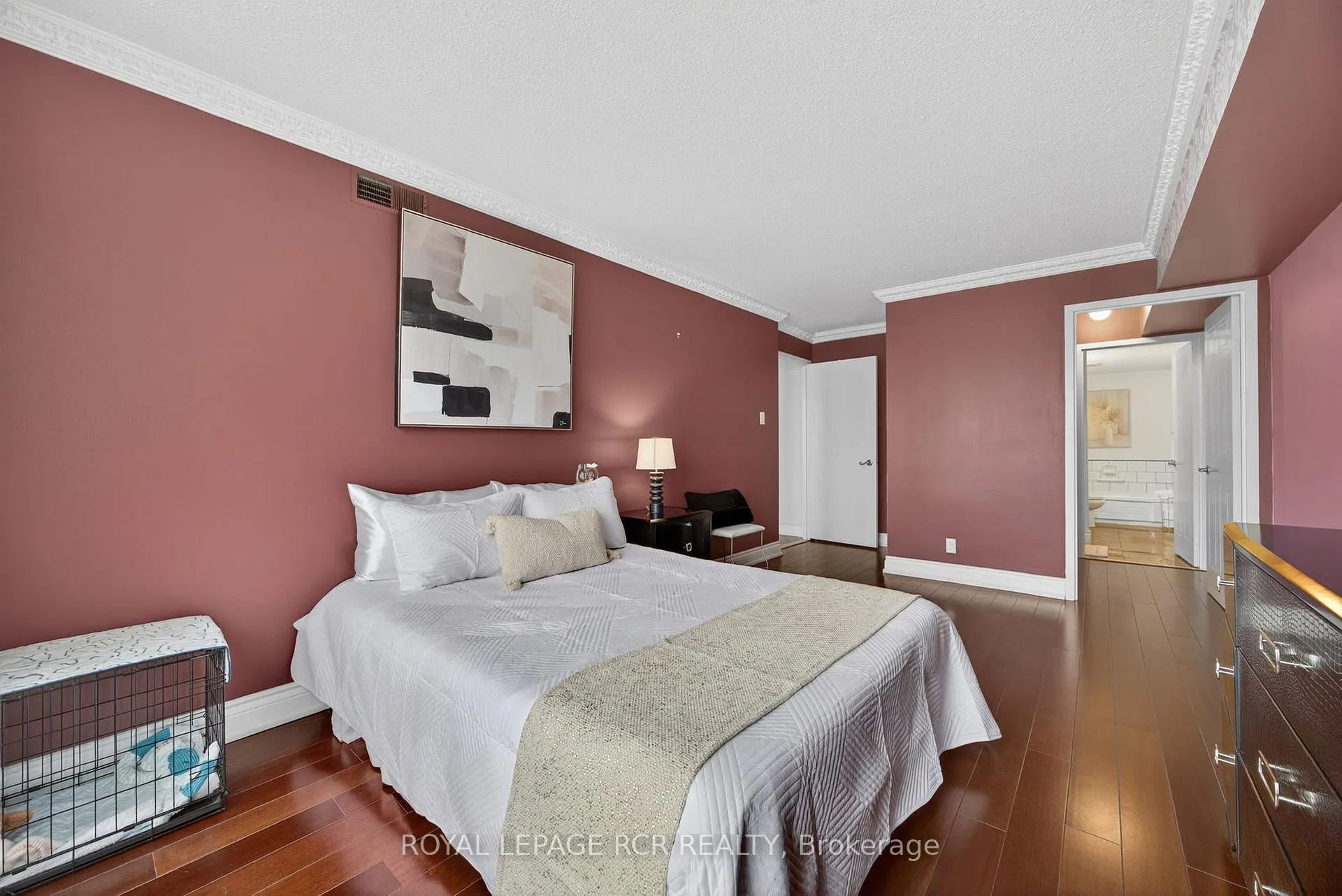 Photo 17 of Unit 905, 65 Ellen Street, Barrie, City Centre — HOMEH