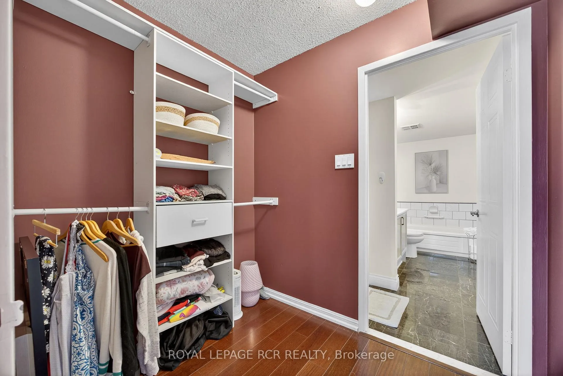 Photo 18 of Unit 905, 65 Ellen Street, Barrie, City Centre — HOMEH
