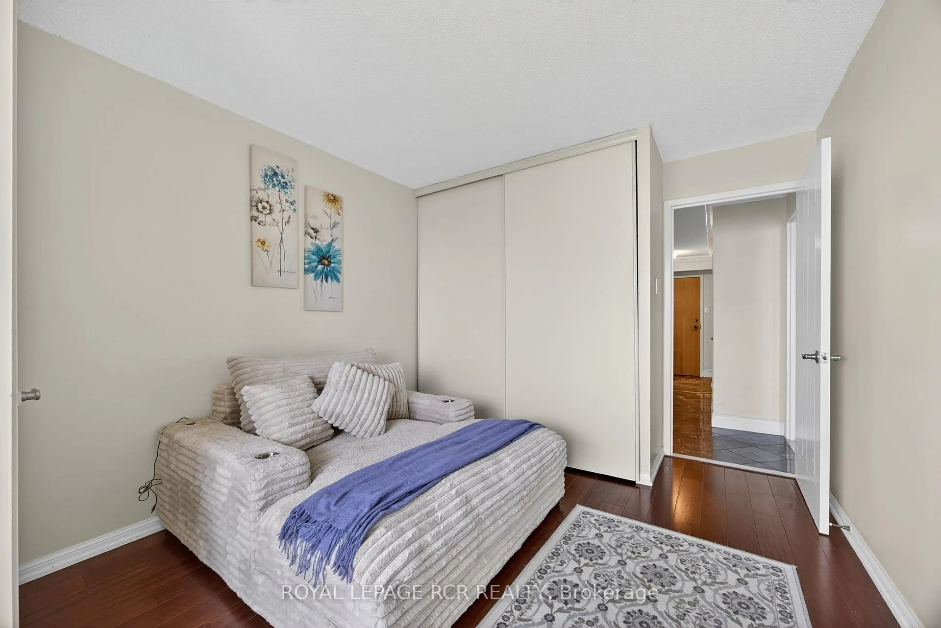 Photo 22 of Unit 905, 65 Ellen Street, Barrie, City Centre — HOMEH