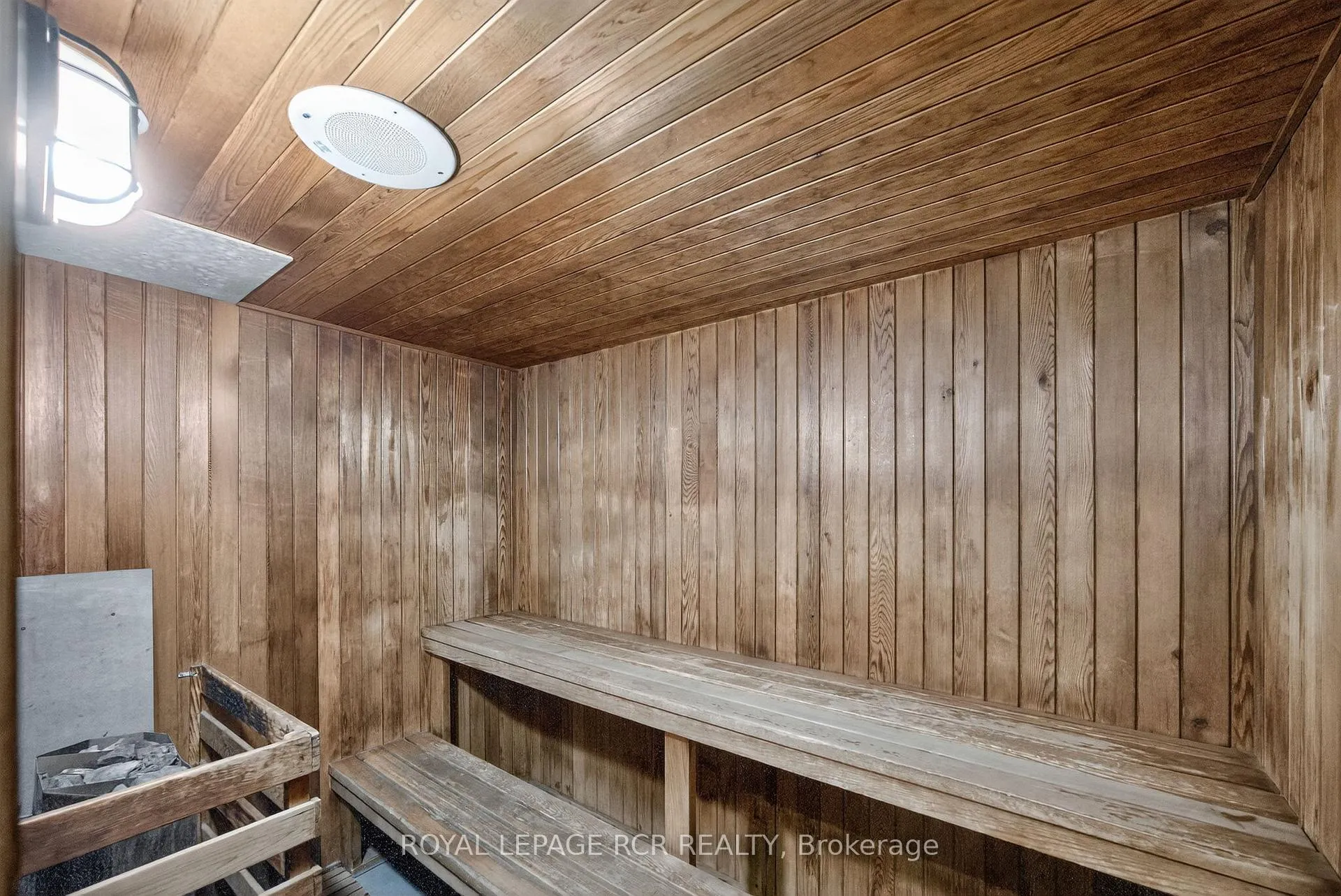 Photo 31 of Unit 905, 65 Ellen Street, Barrie, City Centre — HOMEH