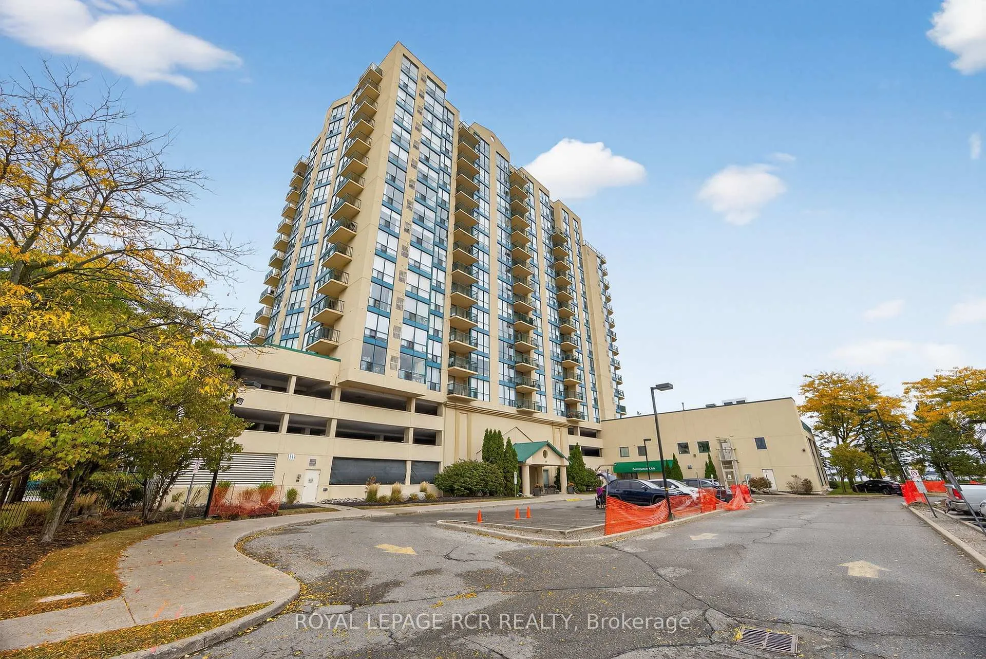 Photo 46 of Unit 905, 65 Ellen Street, Barrie, City Centre — HOMEH