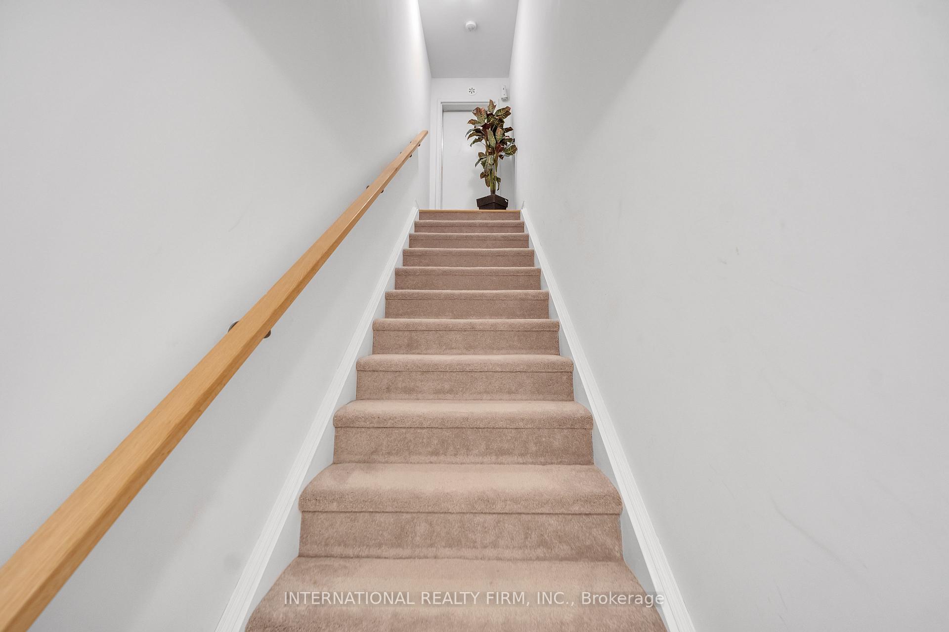 Photo 6 of 58 Appletree Lane, Barrie, Innis-Shore — HOMEH
