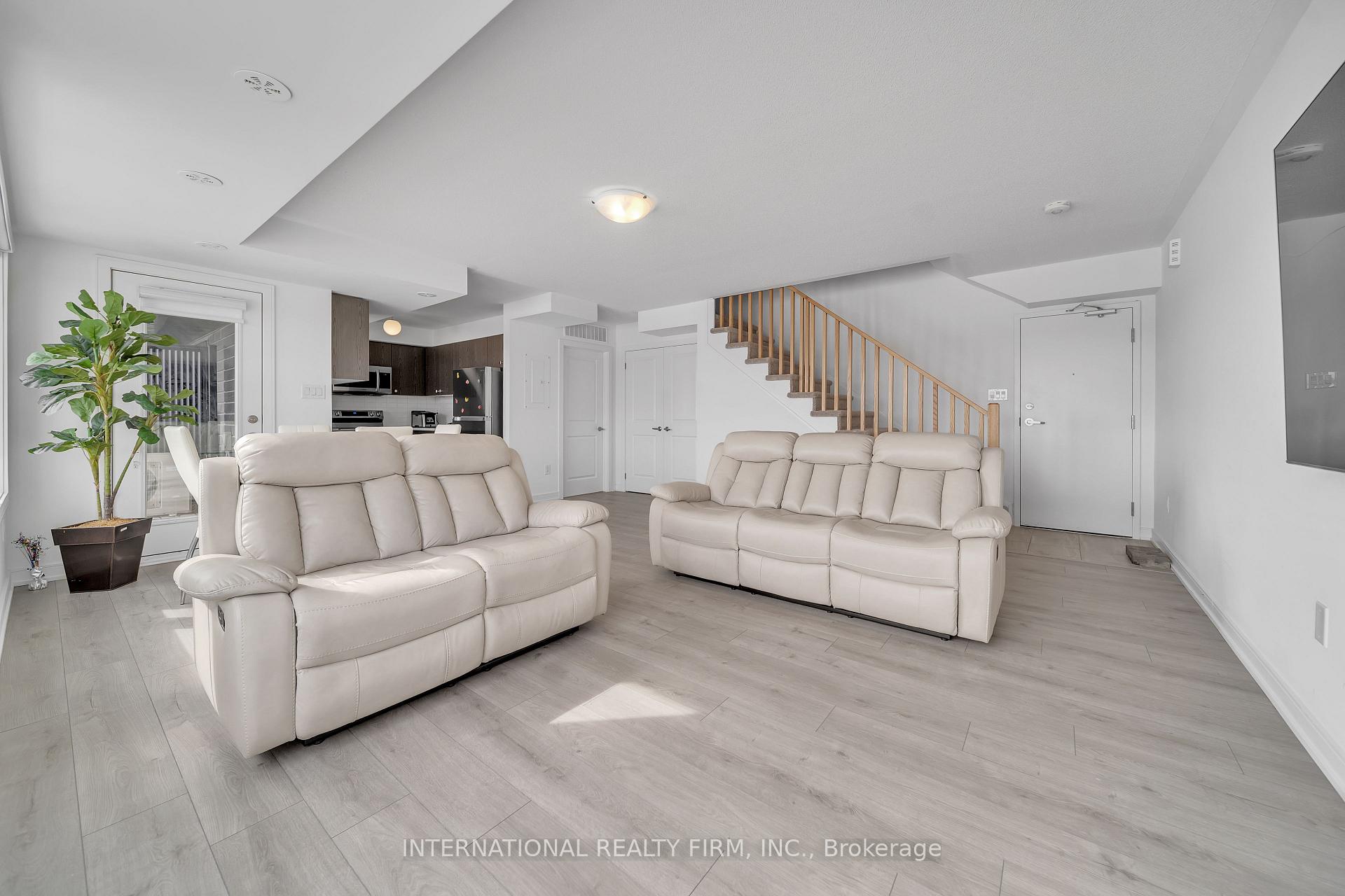 Photo 7 of 58 Appletree Lane, Barrie, Innis-Shore — HOMEH