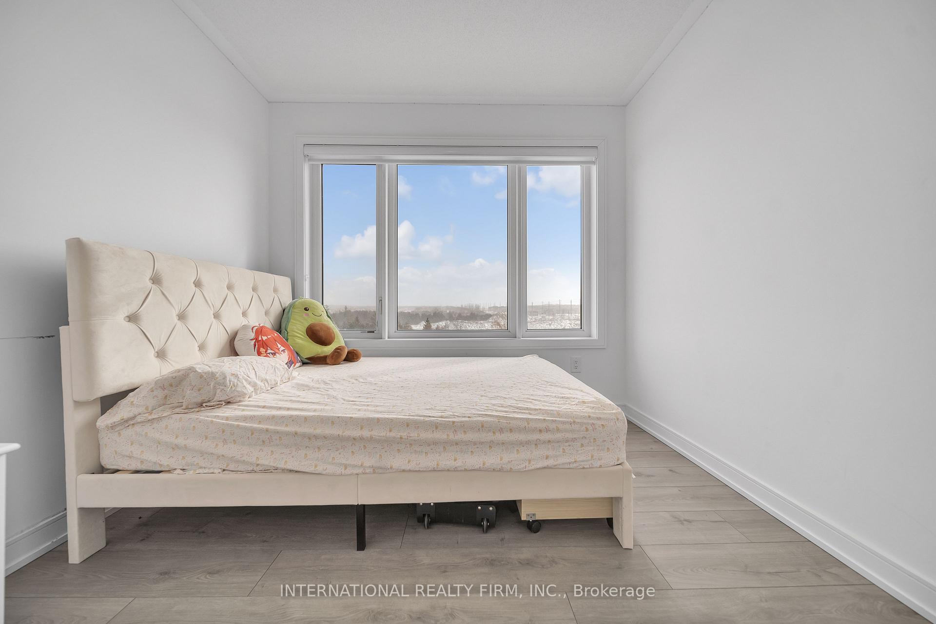Photo 27 of 58 Appletree Lane, Barrie, Innis-Shore — HOMEH