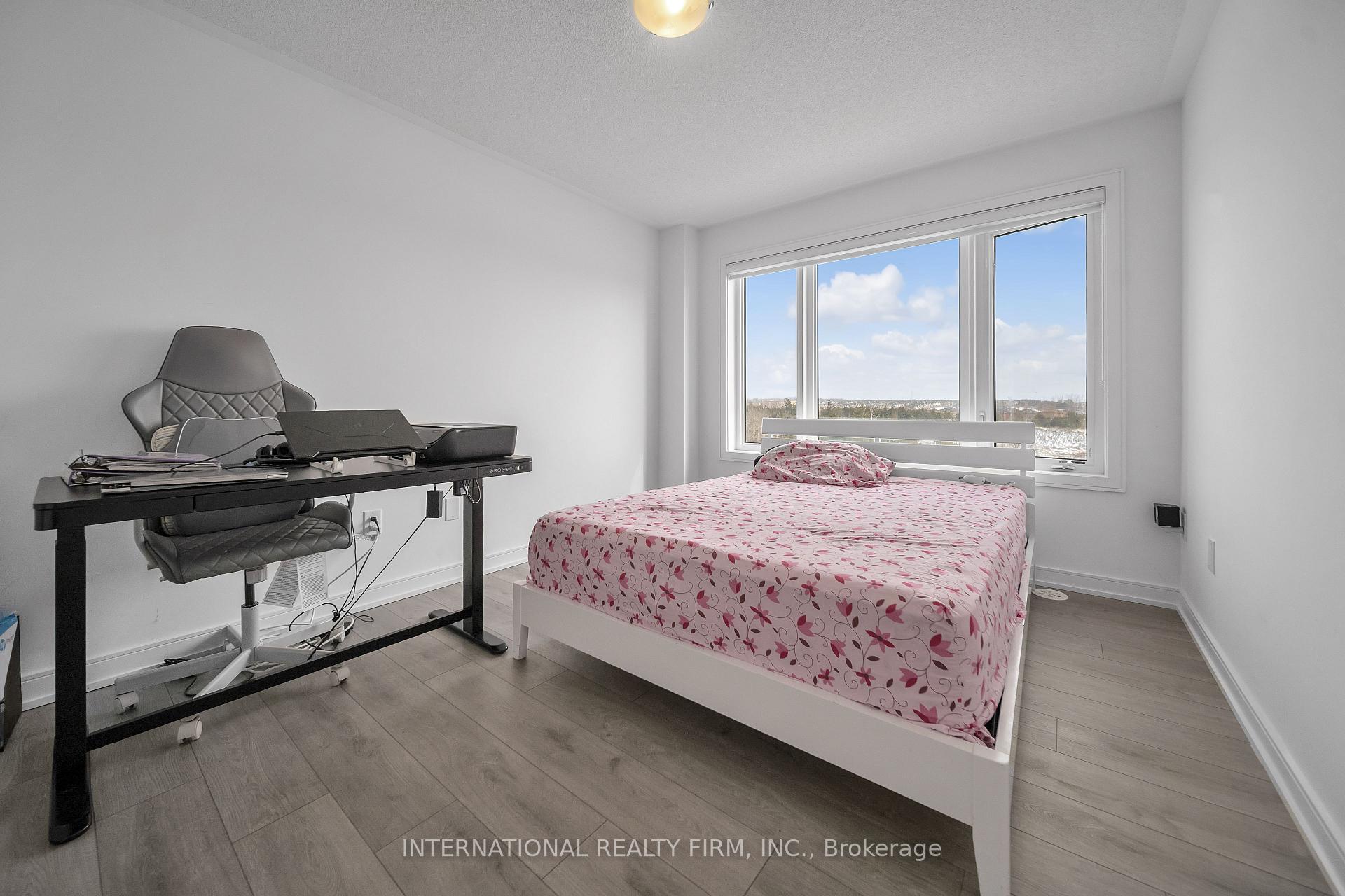 Photo 30 of 58 Appletree Lane, Barrie, Innis-Shore — HOMEH