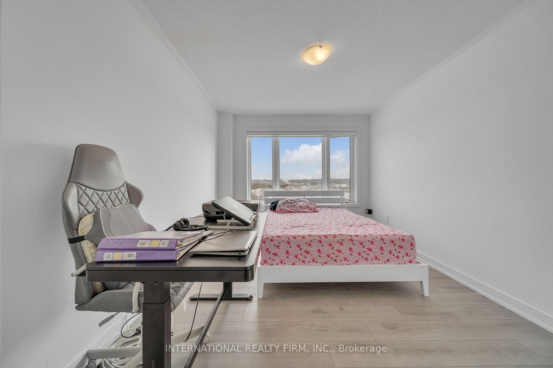 Photo 32 of 58 Appletree Lane, Barrie, Innis-Shore — HOMEH