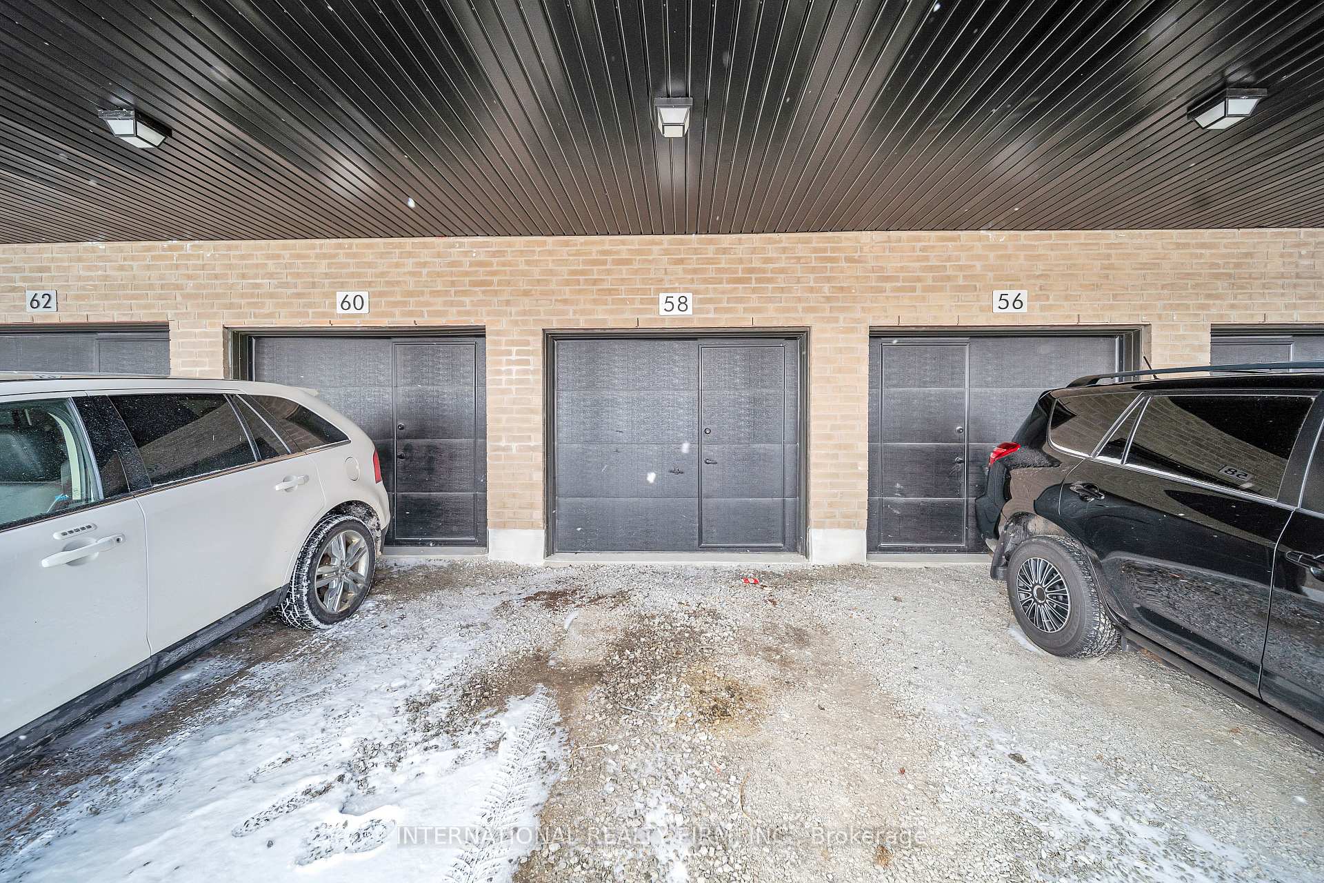 Photo 34 of 58 Appletree Lane, Barrie, Innis-Shore — HOMEH