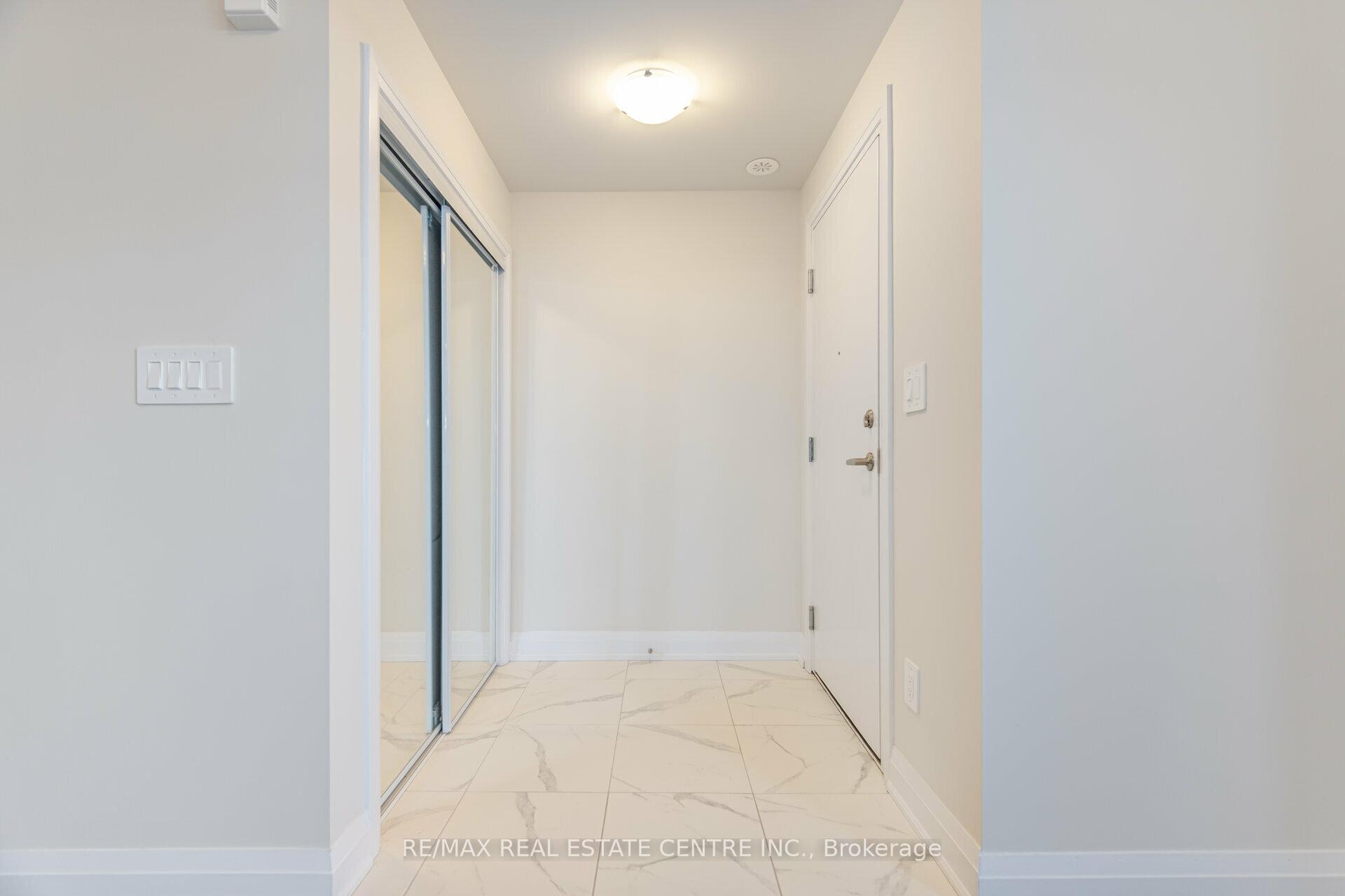 Photo 5 of Unit 127, 1577 Rose Way, Milton, Cobban — HOMEH