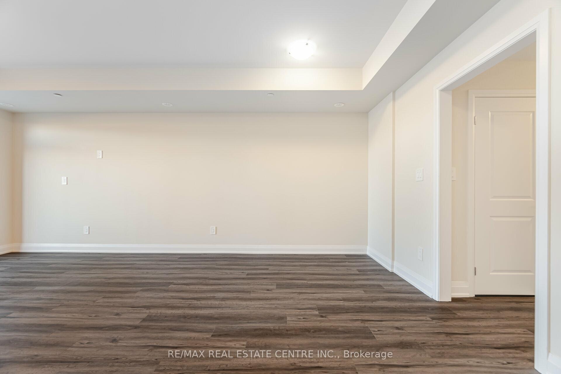 Photo 11 of Unit 127, 1577 Rose Way, Milton, Cobban — HOMEH